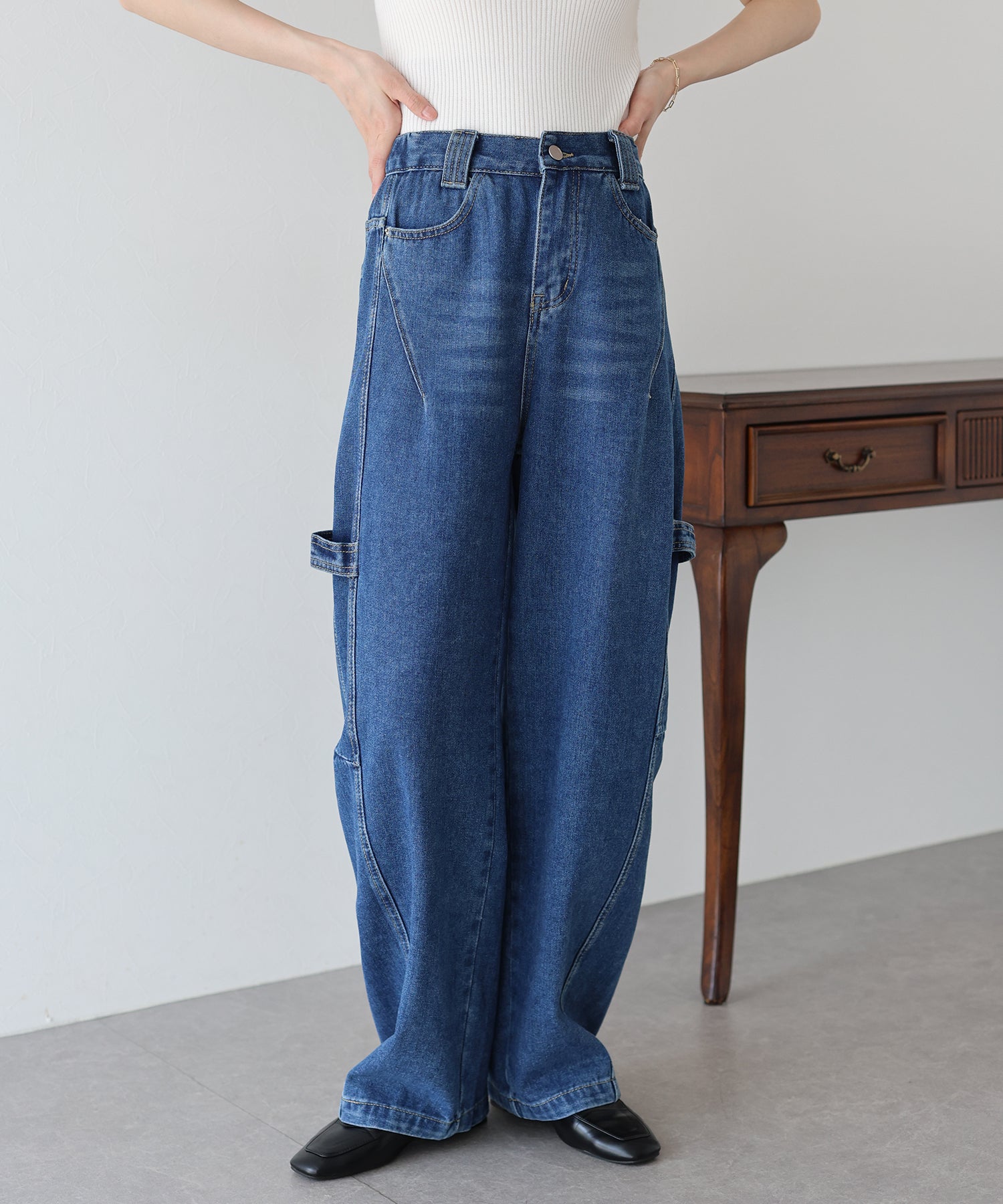 ブルーイースト BLUEEAST バックゴムペインターカーブデニムパンツ (ネイビー) ネイビー