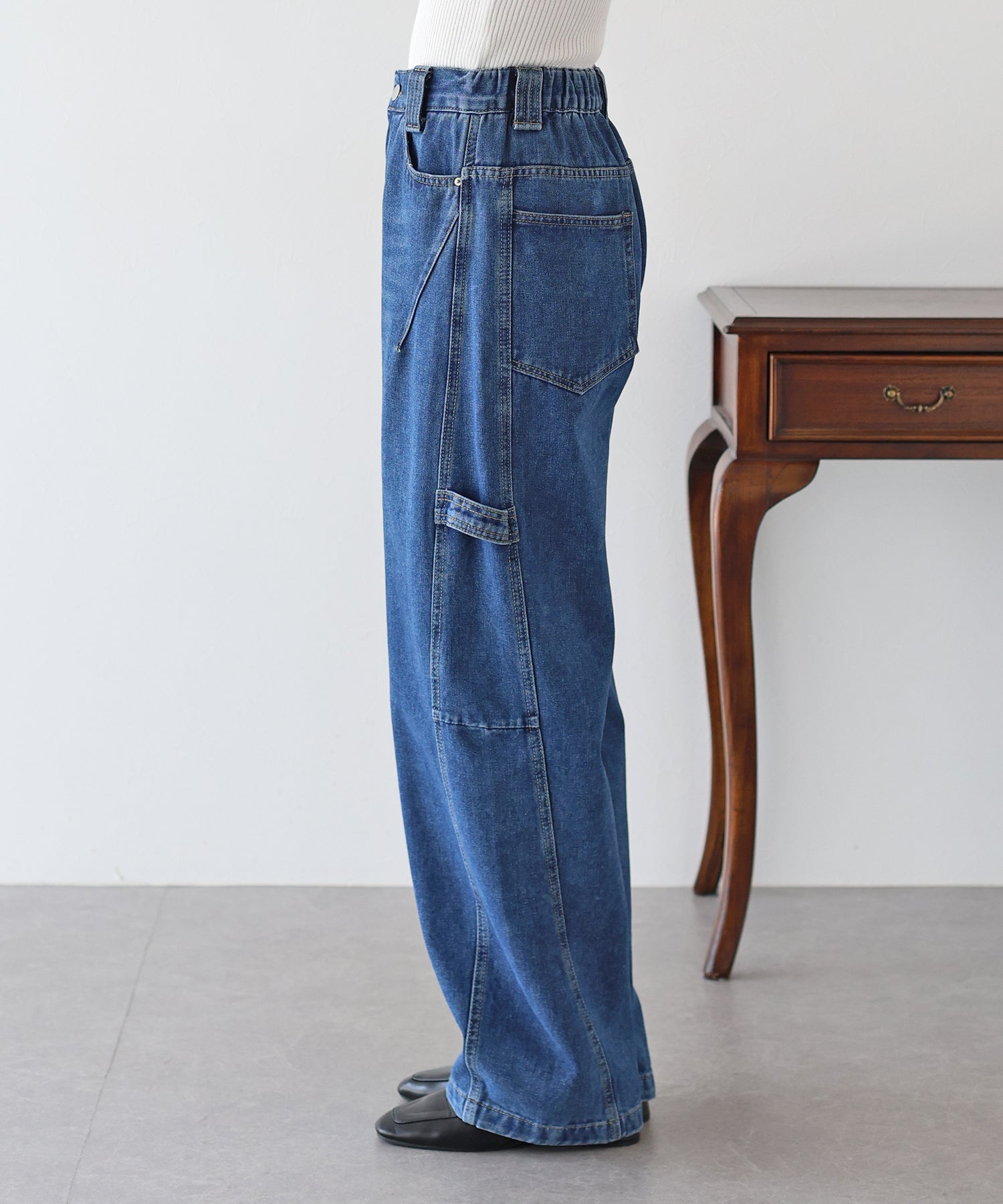 ブルーイースト BLUEEAST バックゴムペインターカーブデニムパンツ (ネイビー) ネイビー