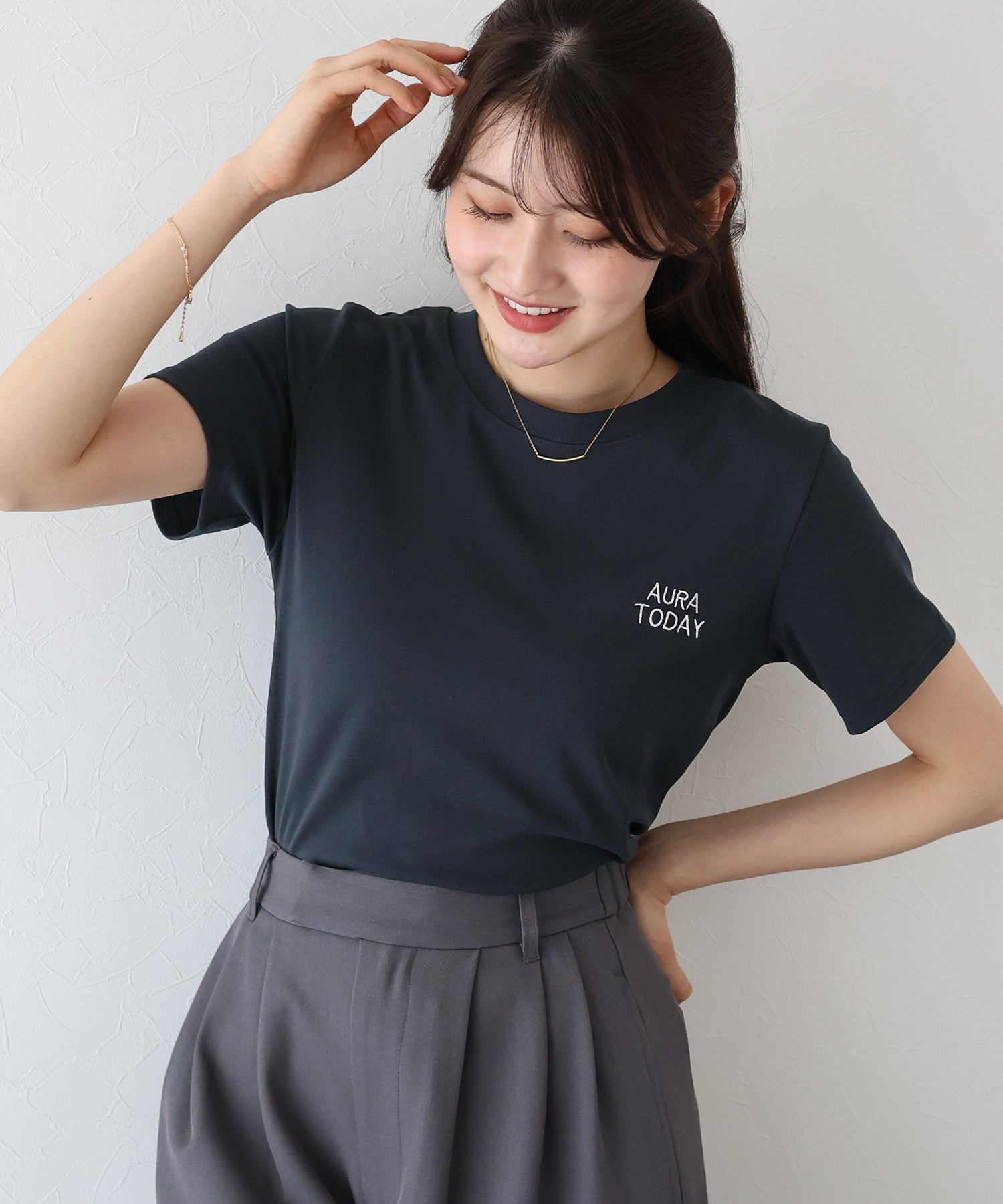 ブルーイースト BLUEEAST ワンポイントロゴ刺繍Tシャツ (ネイビー) ネイビー