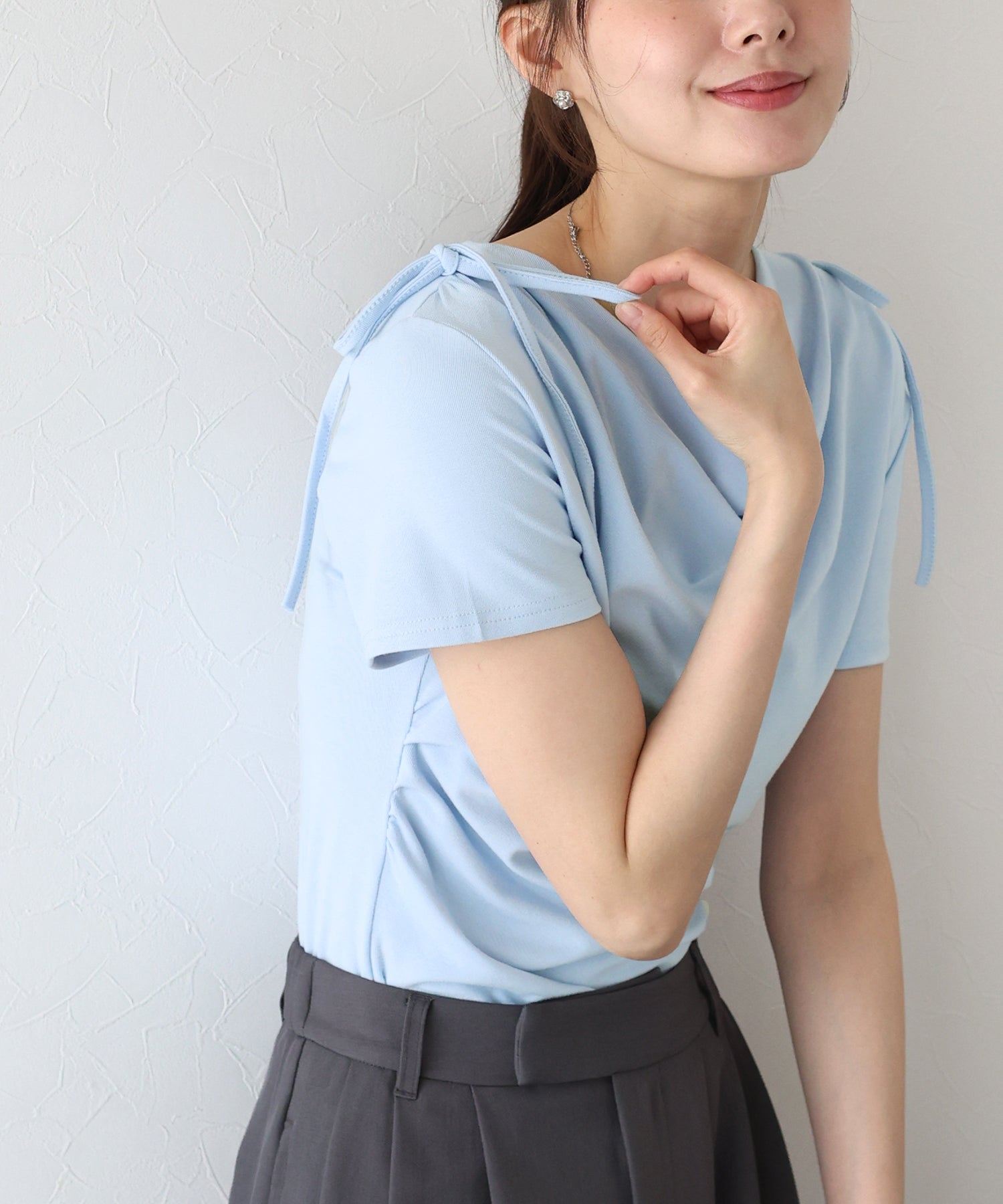 ブルーイースト BLUEEAST 肩リボンドレープカットソー (ホワイト) ホワイト