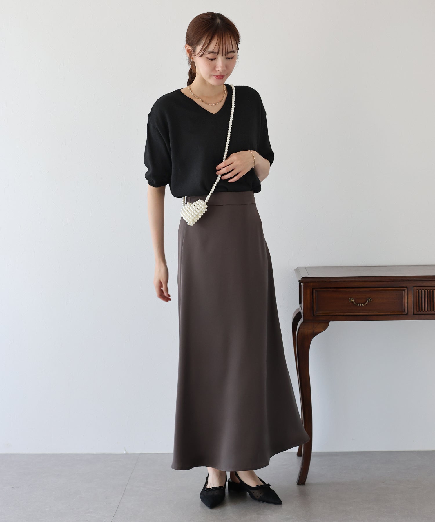 ブルーイースト BLUEEAST Vネックドルマンニット (ブラック) ブラック