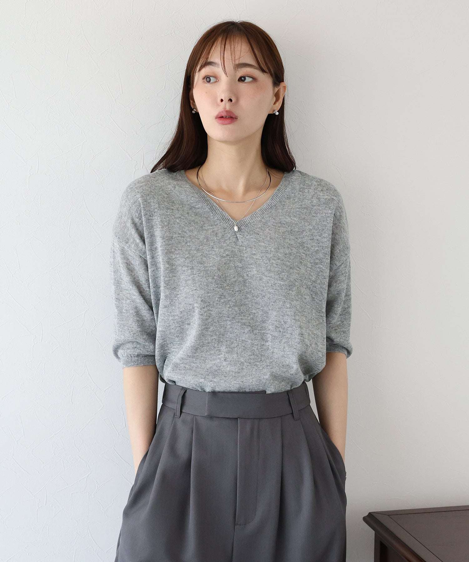 ブルーイースト BLUEEAST Vネックドルマンニット (ブラック) ブラック