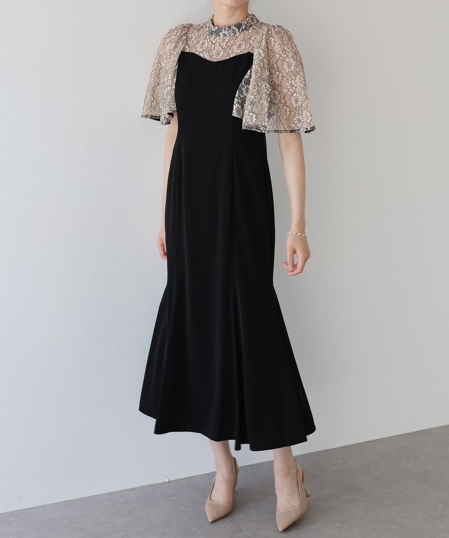 ブルーイースト BLUEEAST ボリュームフレアスリーブマーメイドドレス (ブラウン) ブラウン