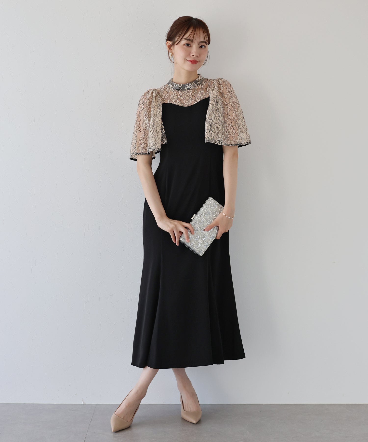 ブルーイースト BLUEEAST ボリュームフレアスリーブマーメイドドレス (ブラウン) ブラウン