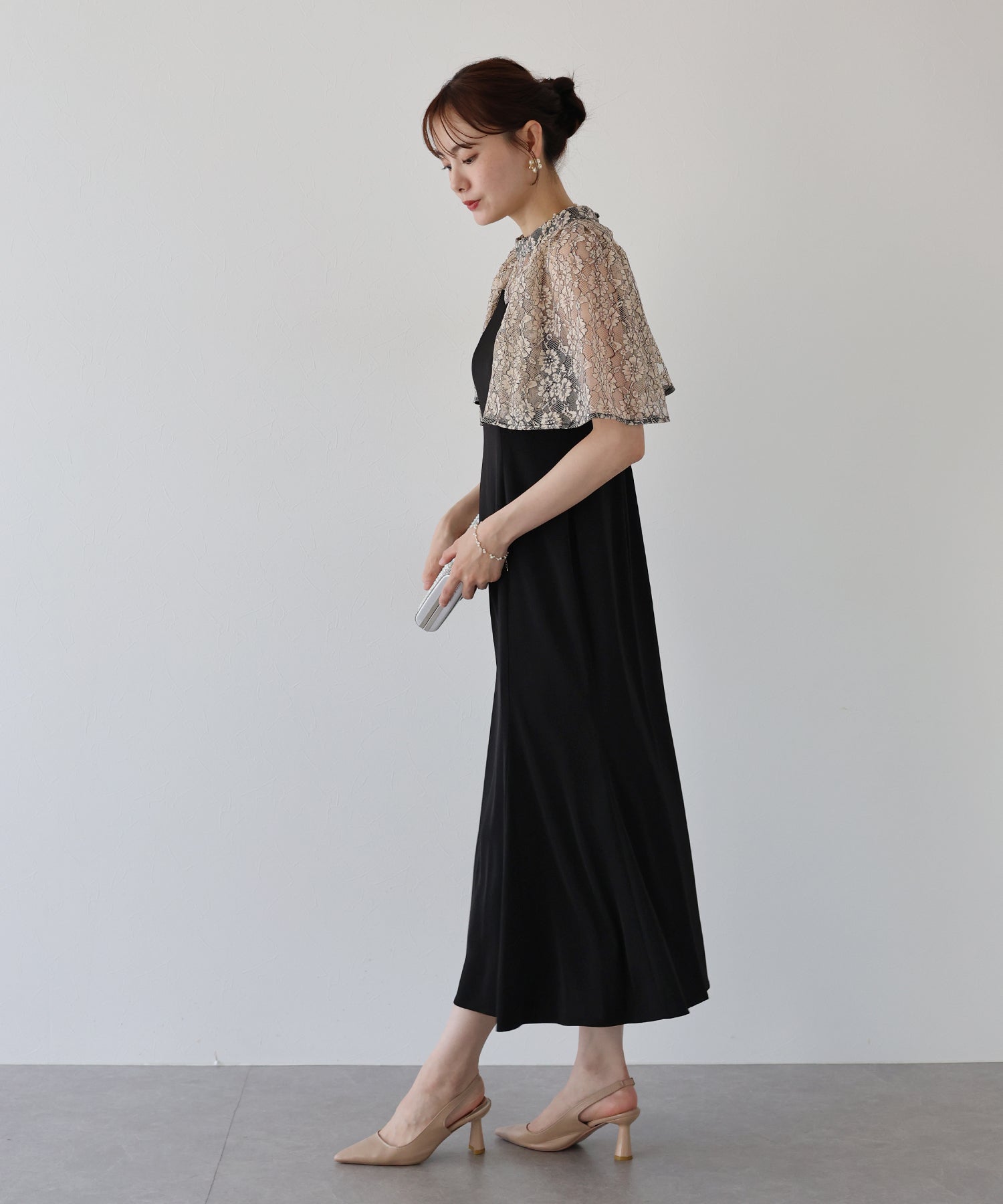 ブルーイースト BLUEEAST ボリュームフレアスリーブマーメイドドレス (ブラウン) ブラウン