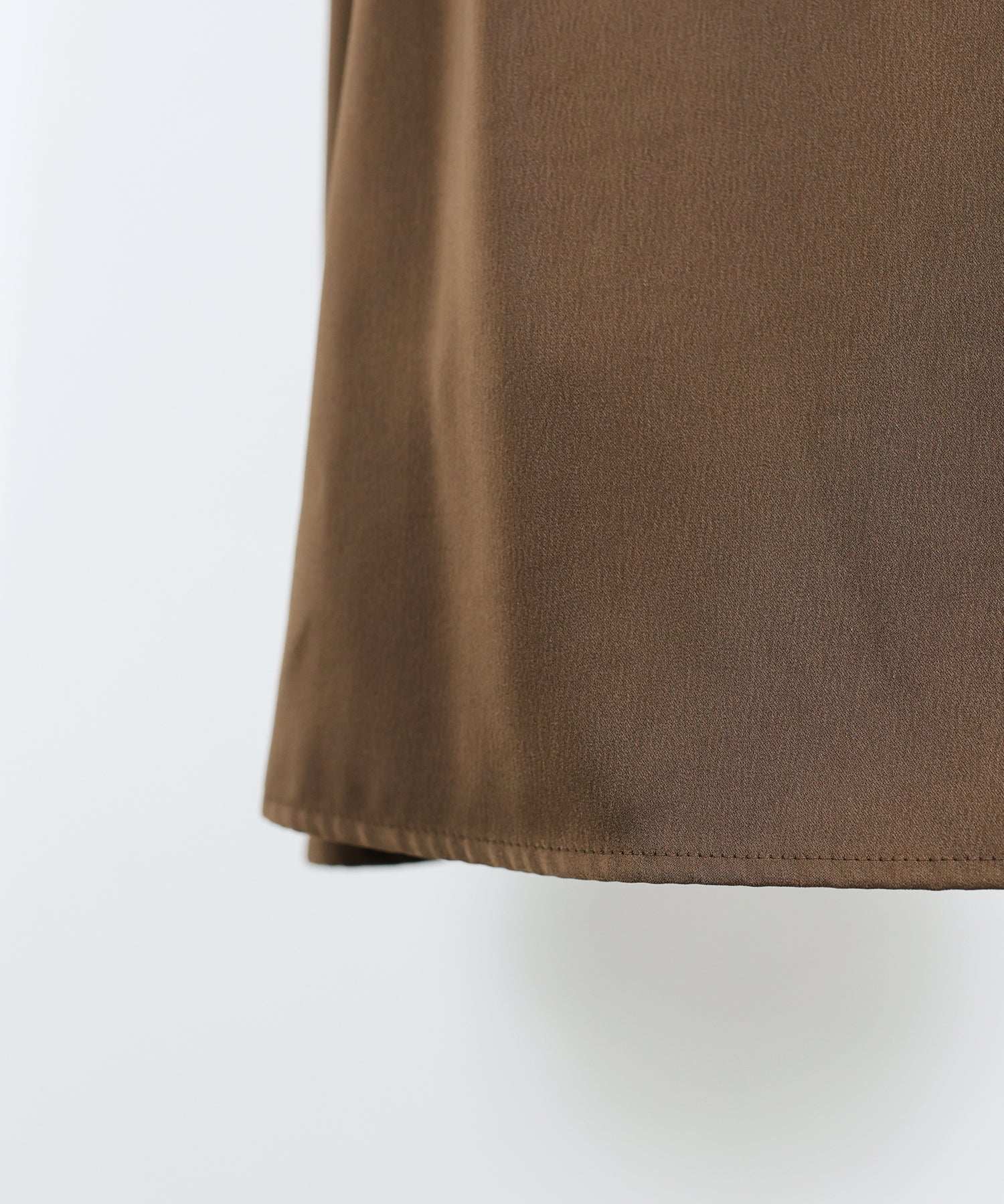 ブルーイースト BLUEEAST ボリュームフレアスリーブマーメイドドレス (ブラウン) ブラウン