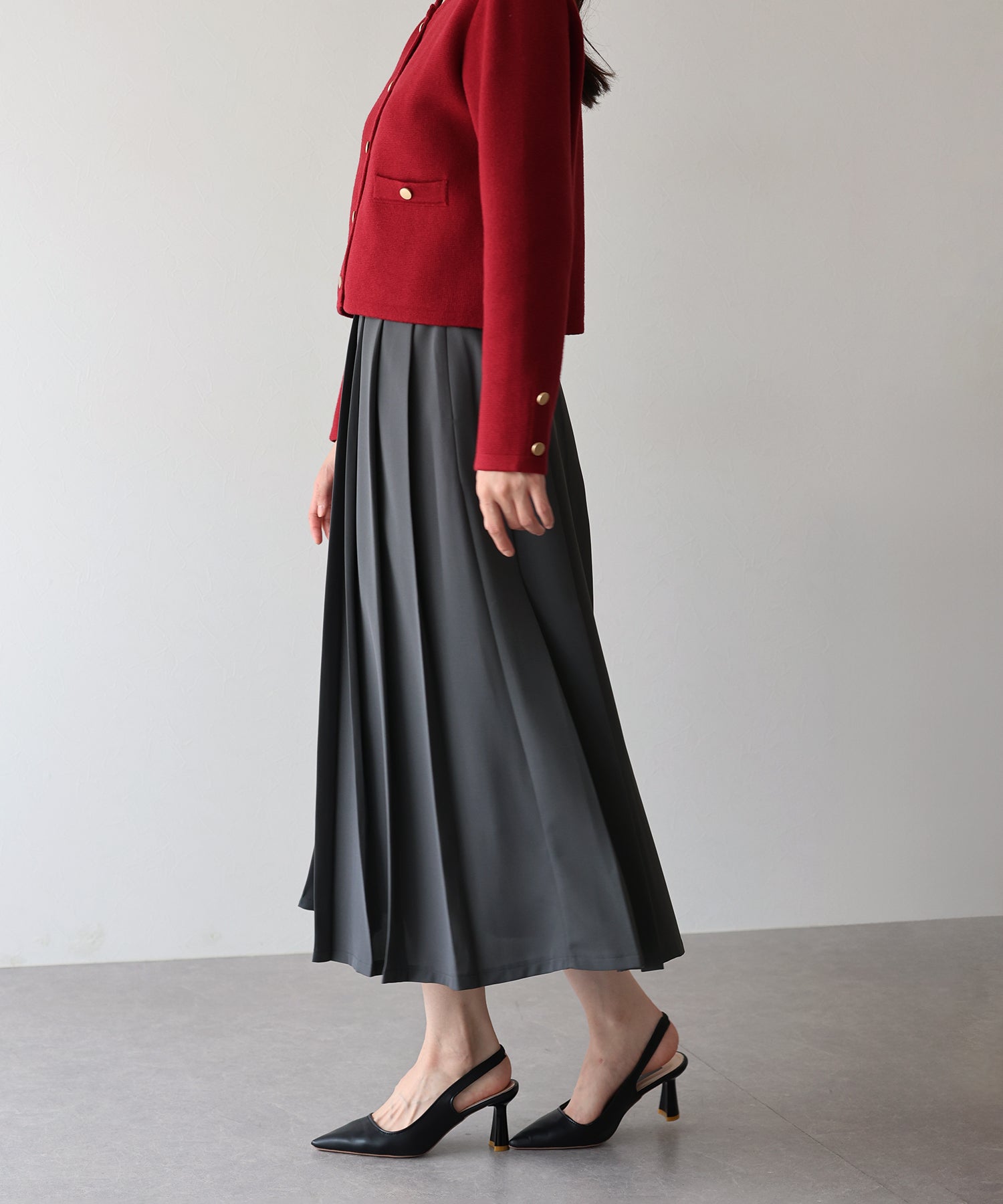 ブルーイースト BLUEEAST ロングプリーツスカート (ブラック系) ブラック系