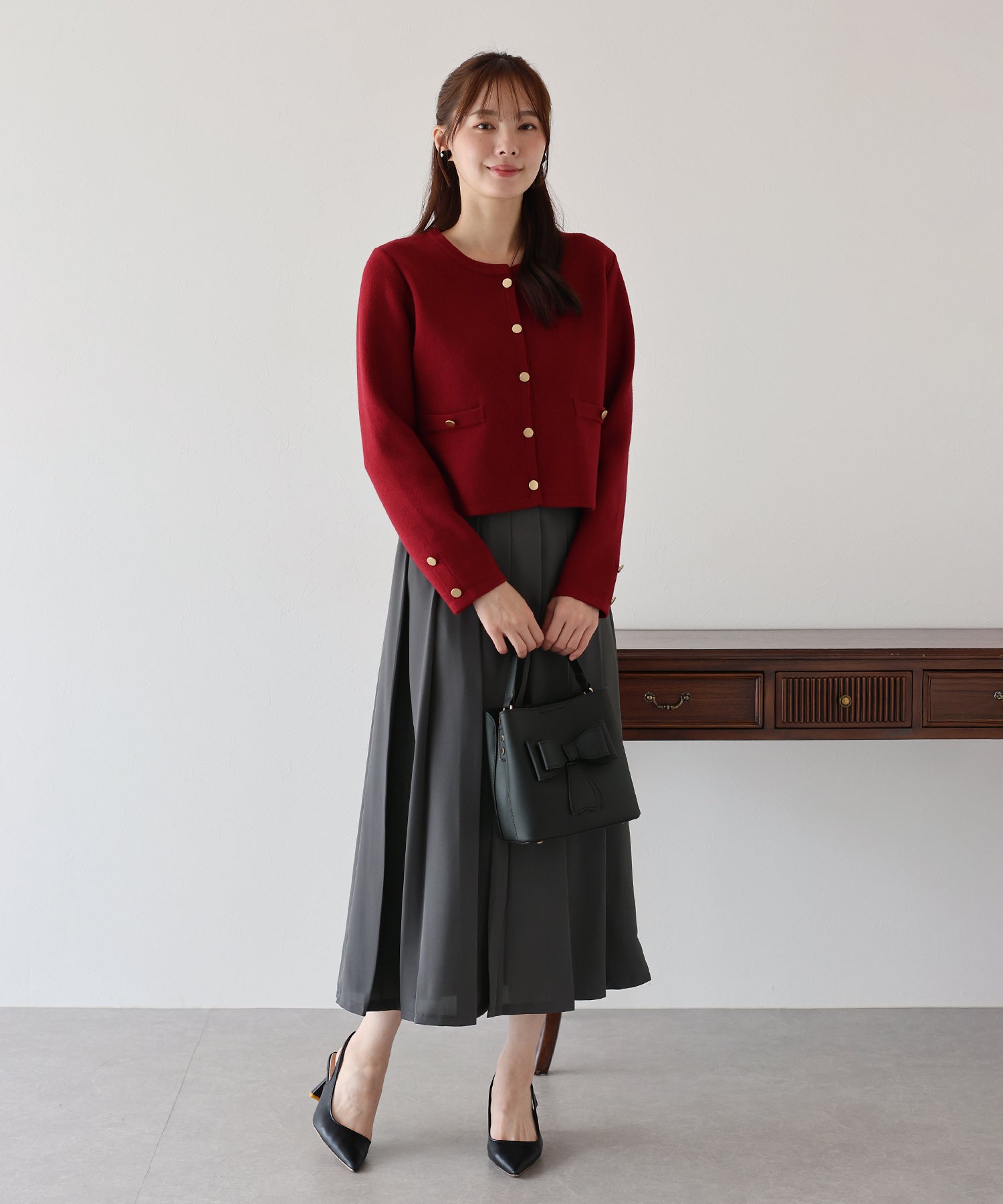 ブルーイースト BLUEEAST ロングプリーツスカート (ブラック系) ブラック系