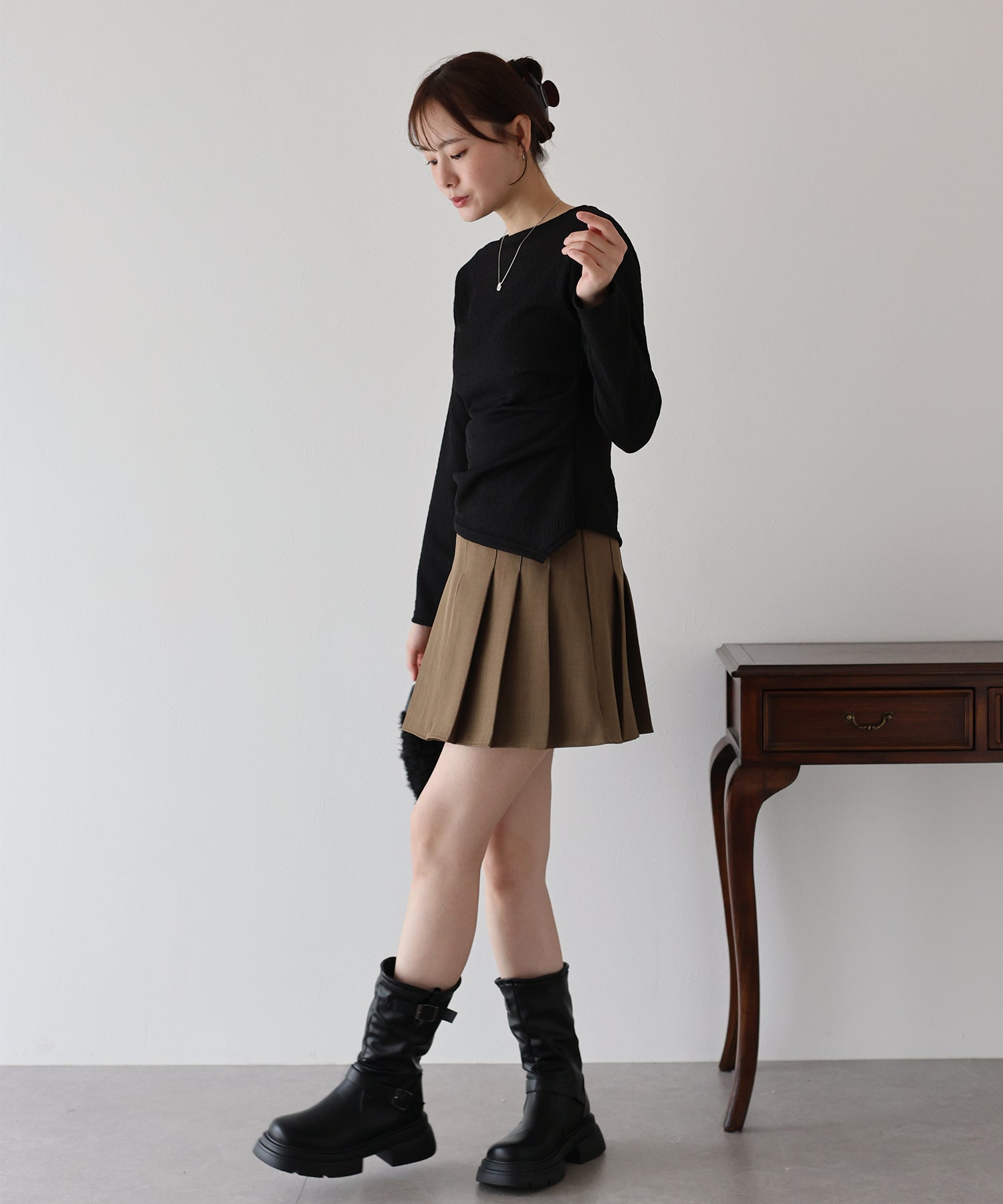 ブルーイースト BLUEEAST サイドタックジャガードカットソー (アイボリー) アイボリー