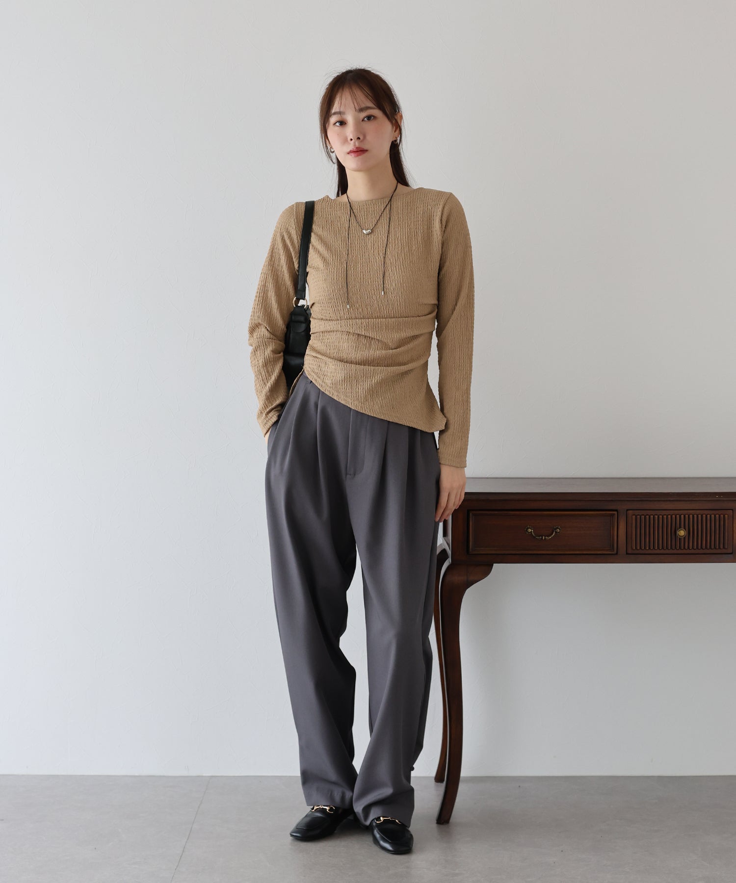 ブルーイースト BLUEEAST サイドタックジャガードカットソー (アイボリー) アイボリー