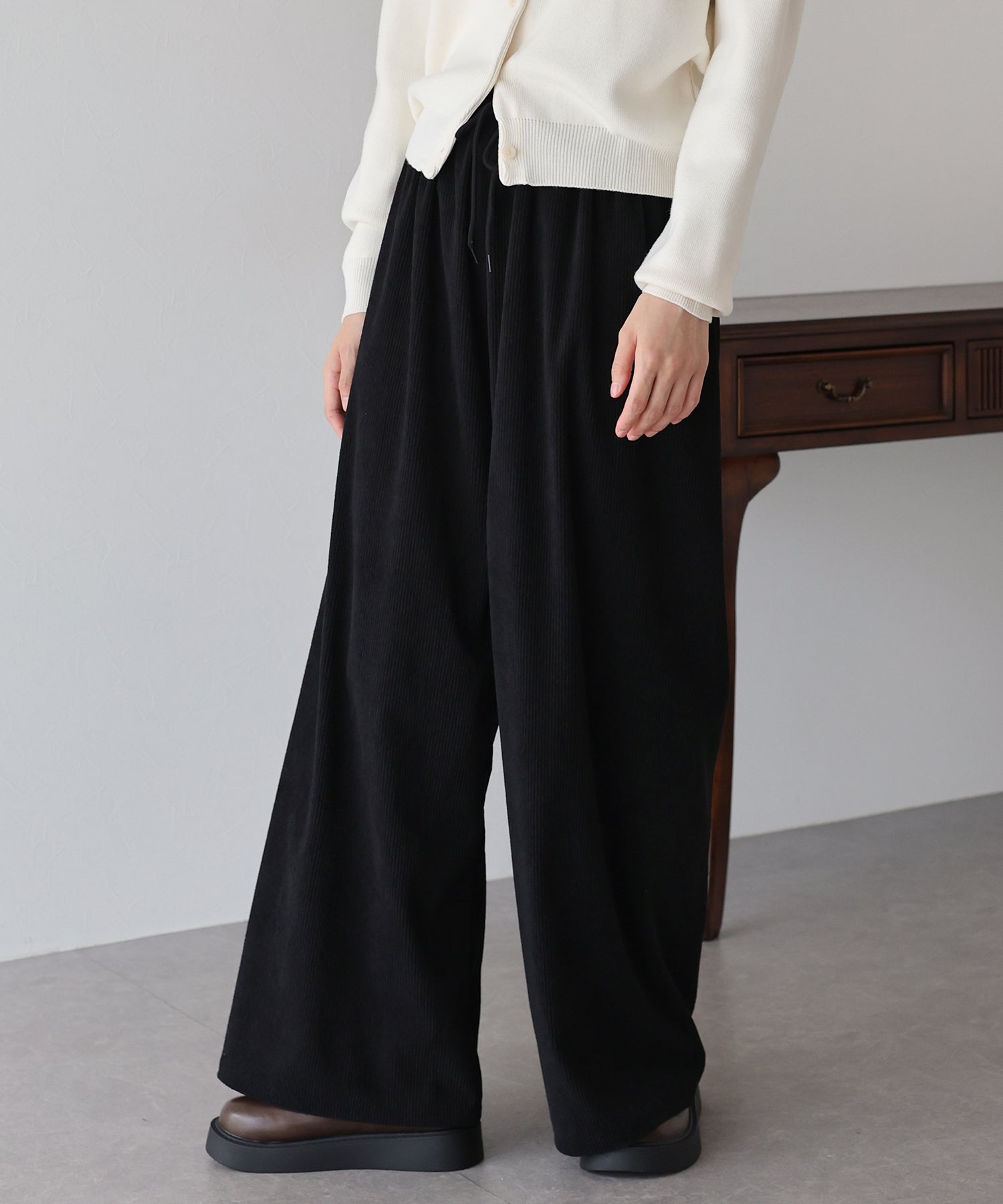 ブルーイースト BLUEEAST コーデュロイイージーパンツ (ブラック) ブラック