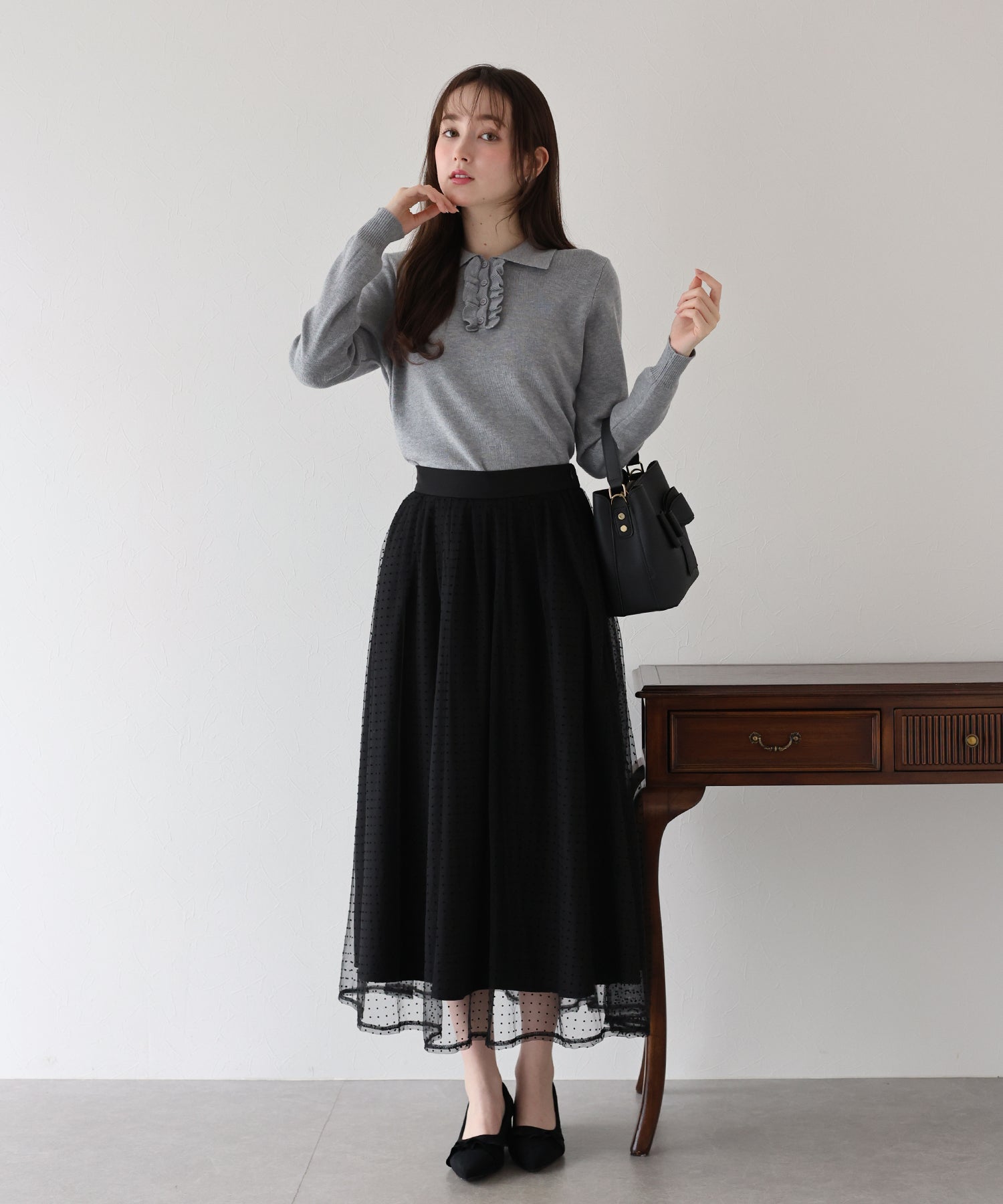 ブルーイースト BLUEEAST ウール混フロントフリルポロニット (アイボリー) アイボリー