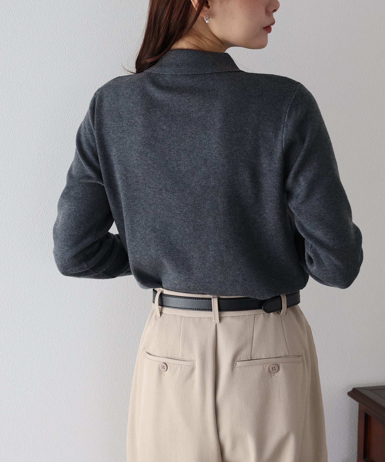 ブルーイースト BLUEEAST ウール混フロントフリルポロニット (アイボリー) アイボリー