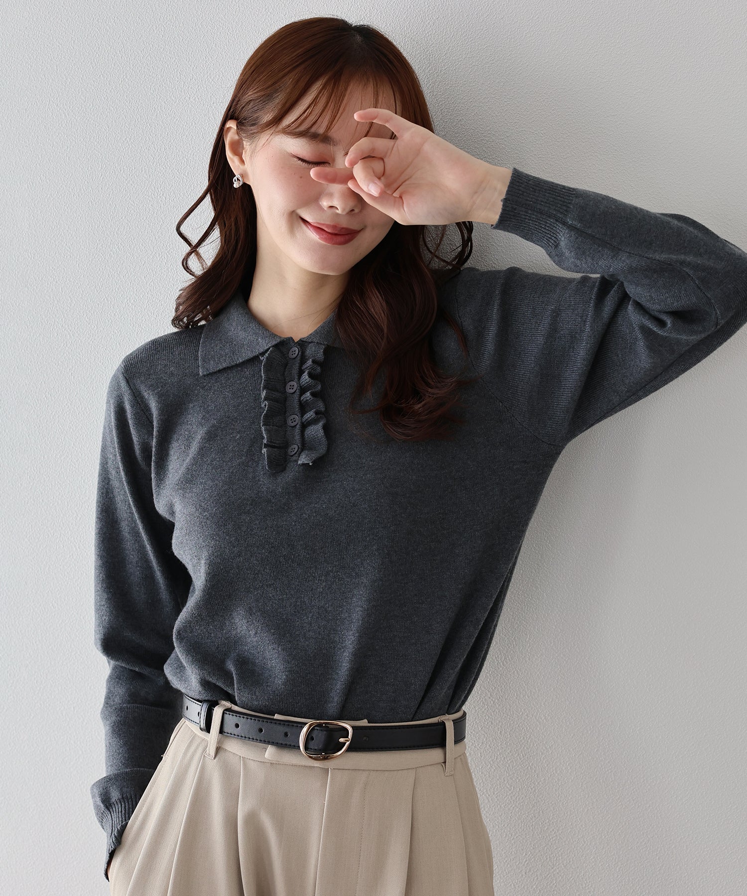 ブルーイースト BLUEEAST ウール混フロントフリルポロニット (アイボリー) アイボリー