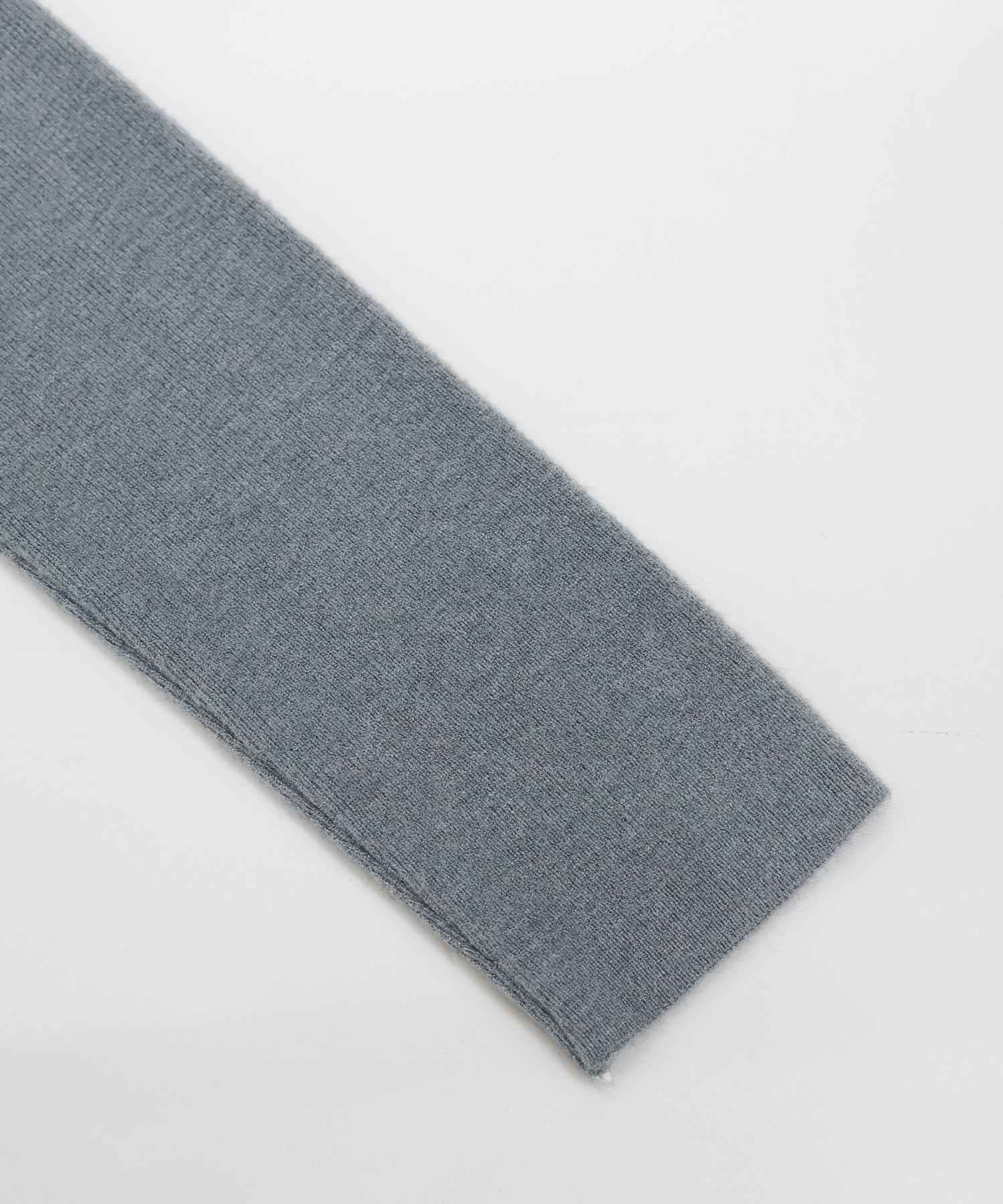 ブルーイースト BLUEEAST バルーンチュールドッキングニット (ブラック) ブラック