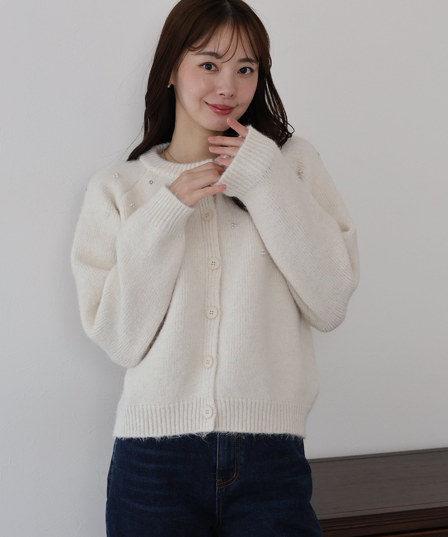 ブルーイースト BLUEEAST パールビジューニットカーディガン (ブラック) ブラック