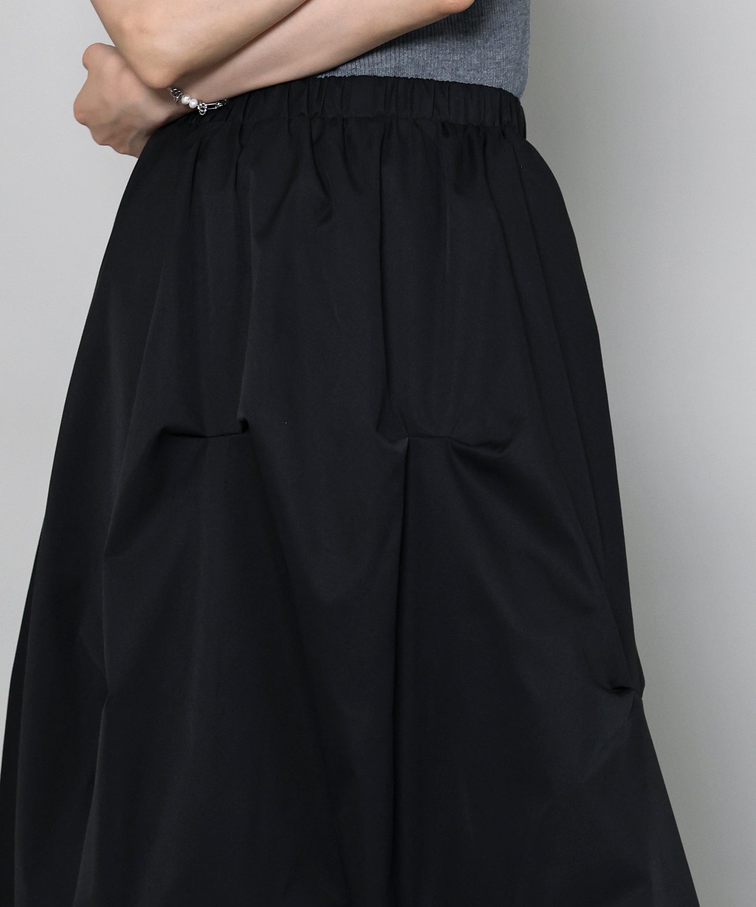 ジェーバイブルー J by blue ランダムタックバルーンスカート (ブラック) ブラック