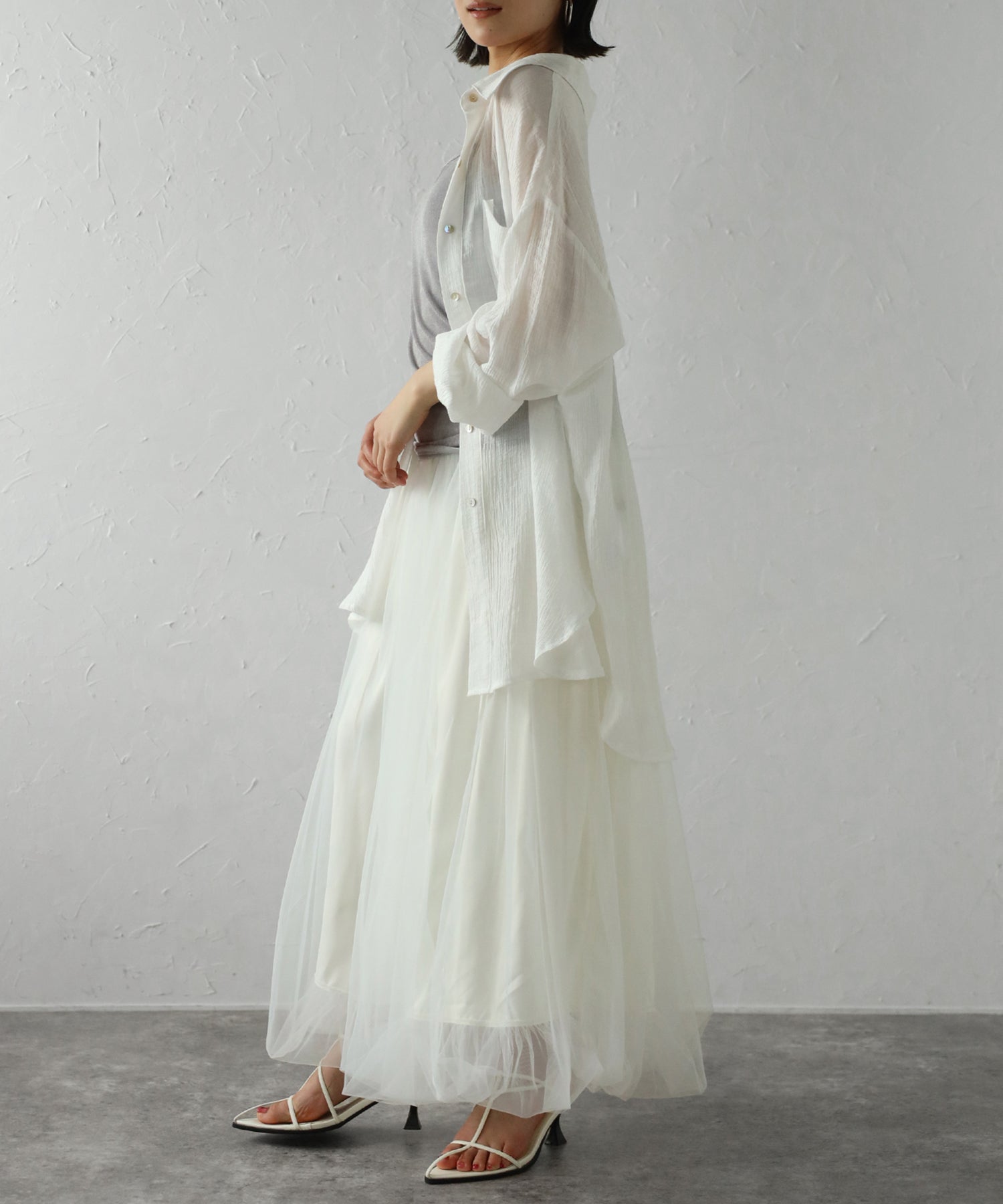 ボンジュールサガン BONJOUR SAGAN UVカット接触冷感バックデザインシャイニーストレッチキャミ (LIGHT-GRAY) LIGHT-GRAY