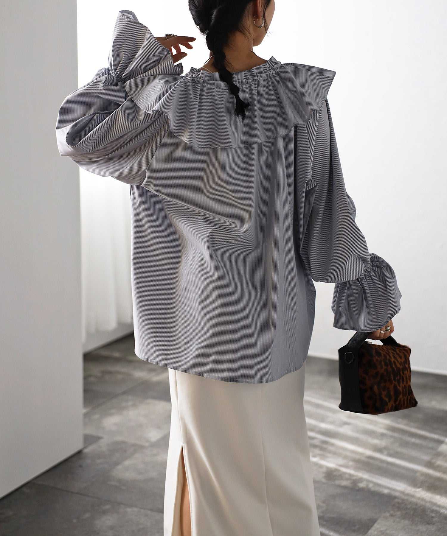 ボンジュールサガン BONJOUR SAGAN ラッフルカラーブラウス (OFF-WHITE) OFF-WHITE