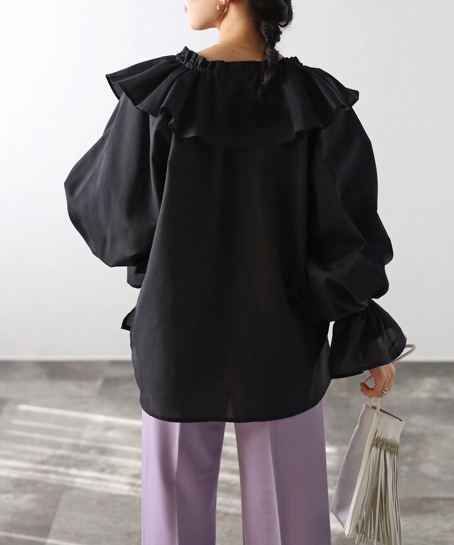ボンジュールサガン BONJOUR SAGAN ラッフルカラーブラウス (OFF-WHITE) OFF-WHITE