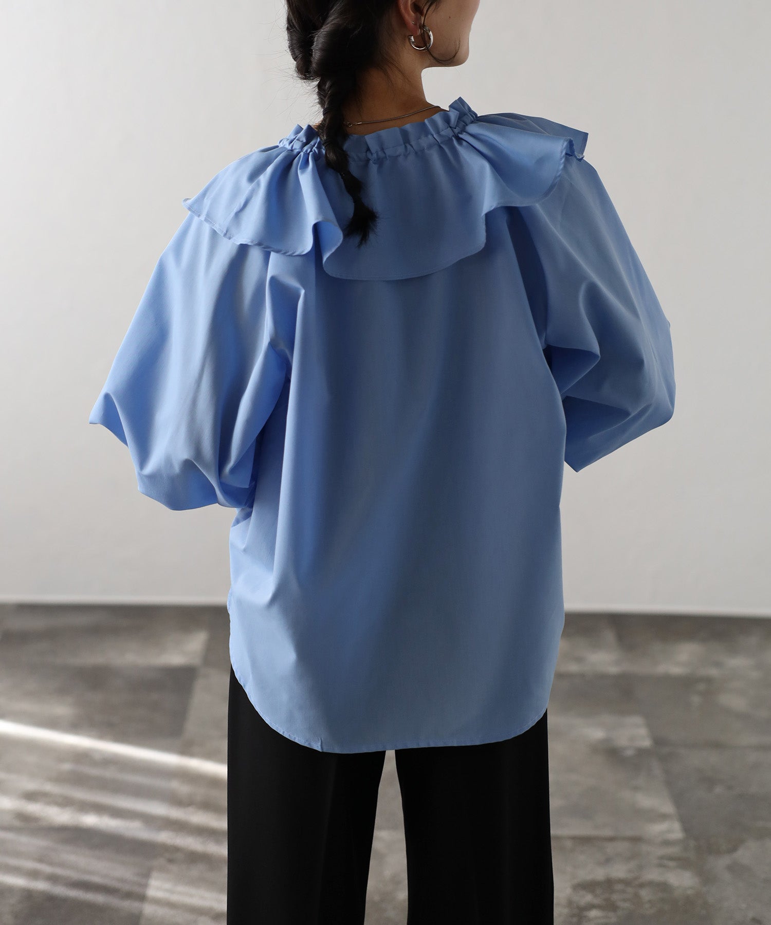ボンジュールサガン BONJOUR SAGAN ラッフルカラーブラウス (OFF-WHITE) OFF-WHITE