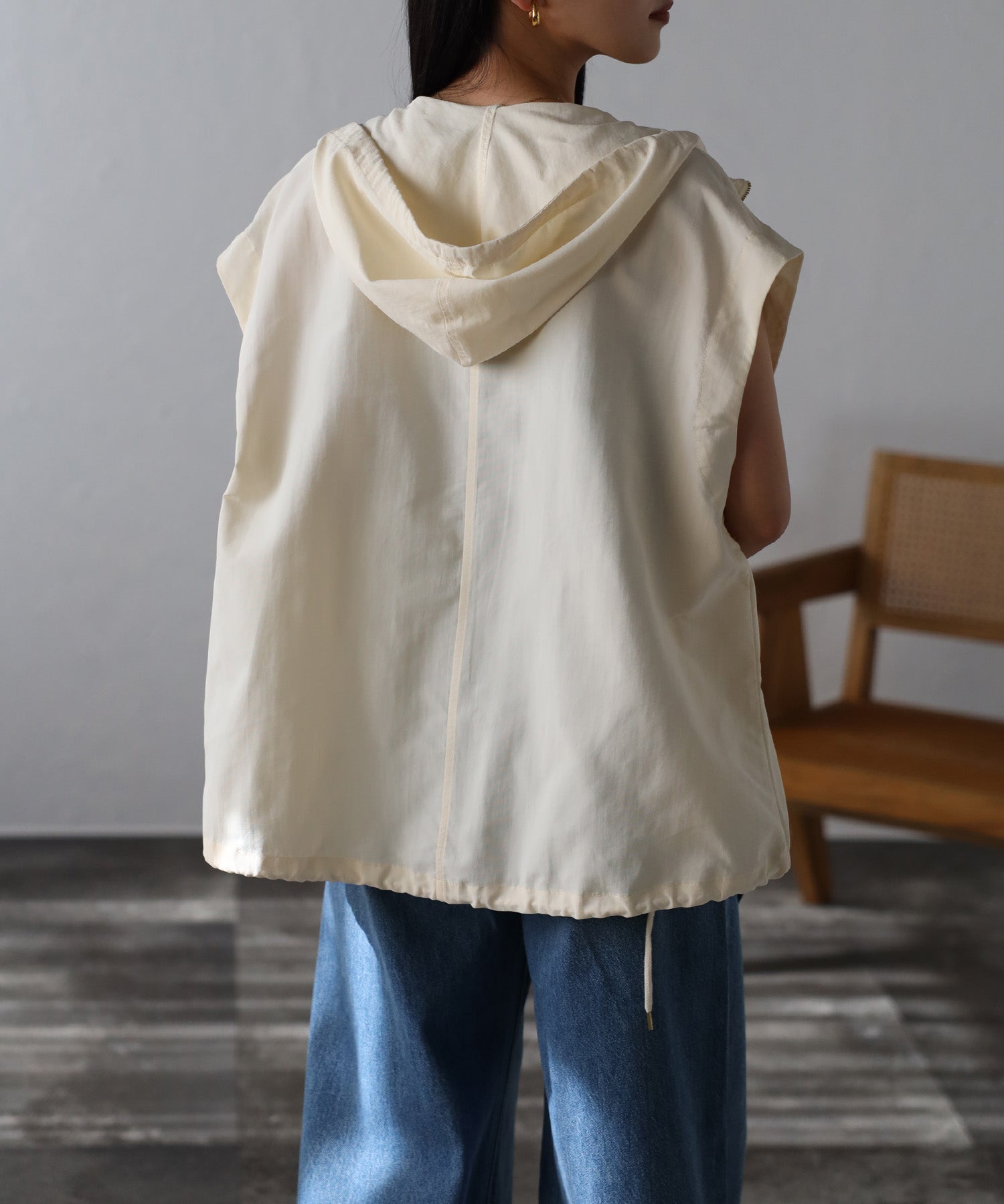 ボンジュールサガン BONJOUR SAGAN 袖取り外しマウンテンパーカー (OFF-WHITE) OFF-WHITE