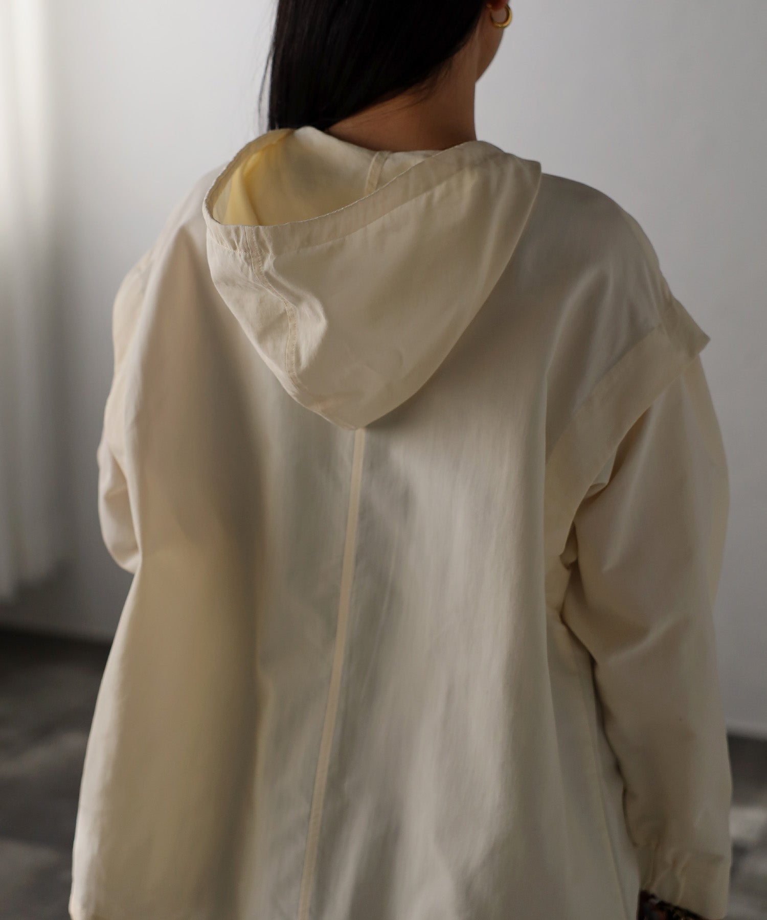 ボンジュールサガン BONJOUR SAGAN 袖取り外しマウンテンパーカー (OFF-WHITE) OFF-WHITE