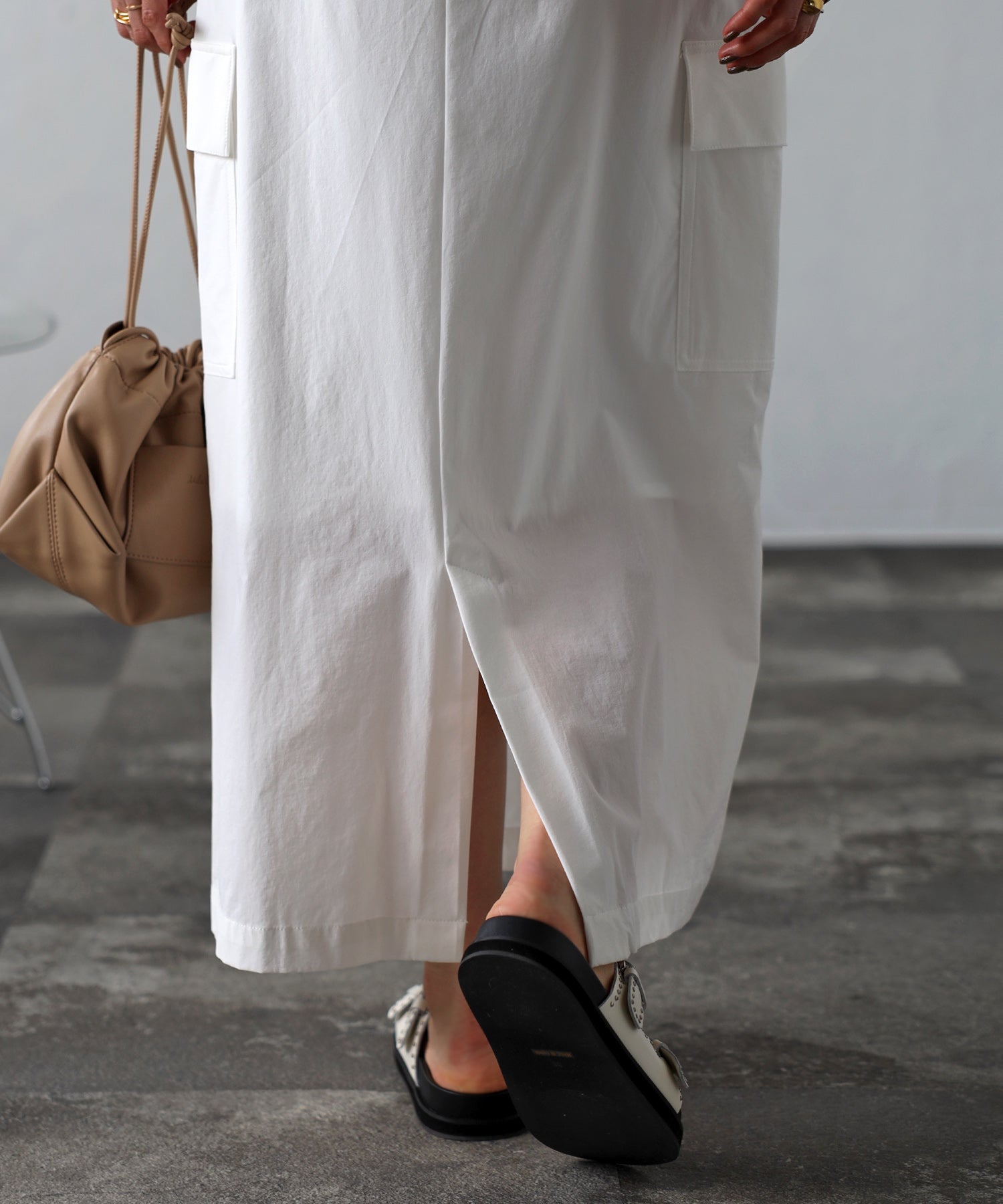 ボンジュールサガン BONJOUR SAGAN ドロストコードミリタリーカーゴスカート (OFF-WHITE) OFF-WHITE
