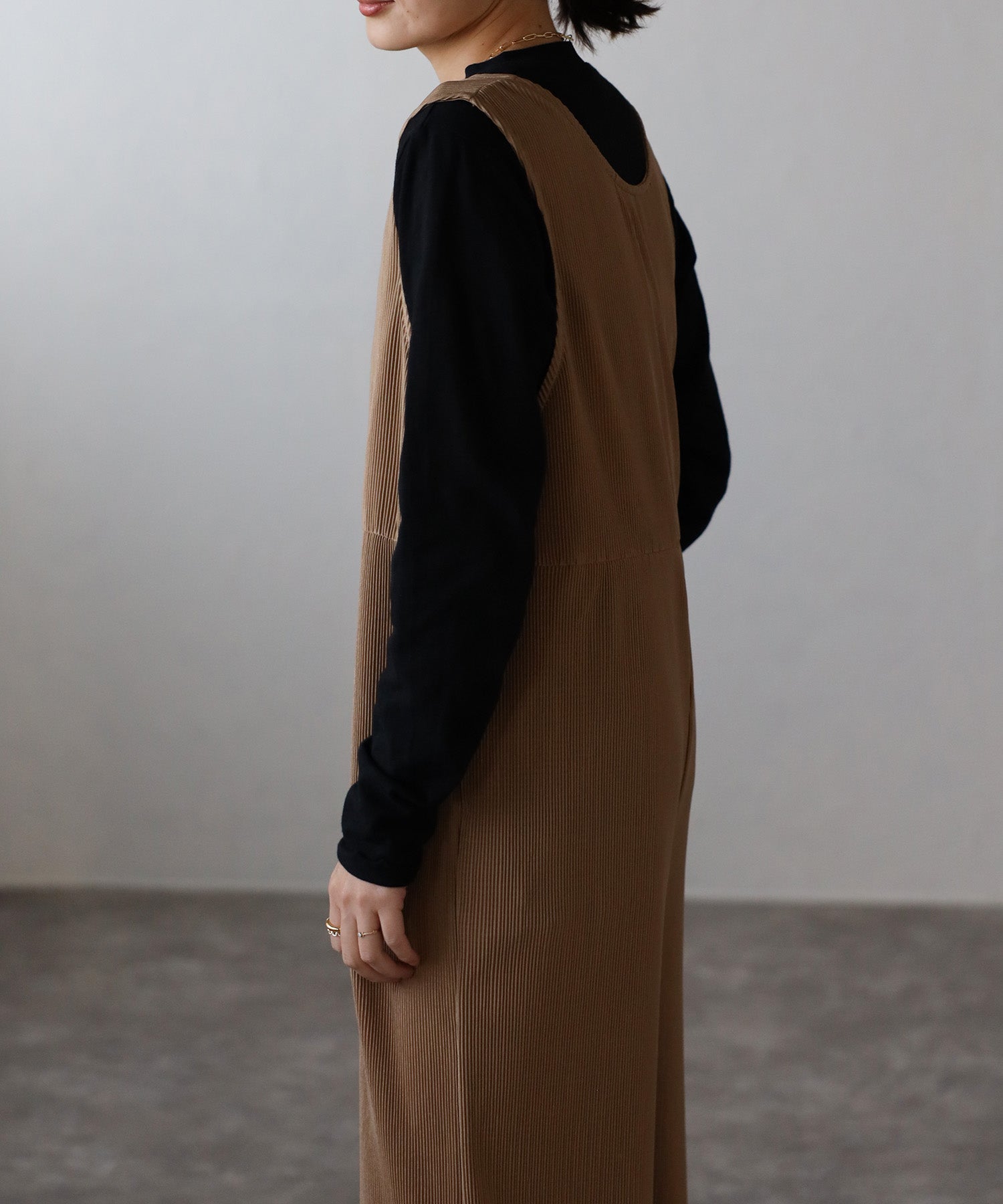 ボンジュールサガン BONJOUR SAGAN 2WAYプリーツロンパース (CAMEL) CAMEL