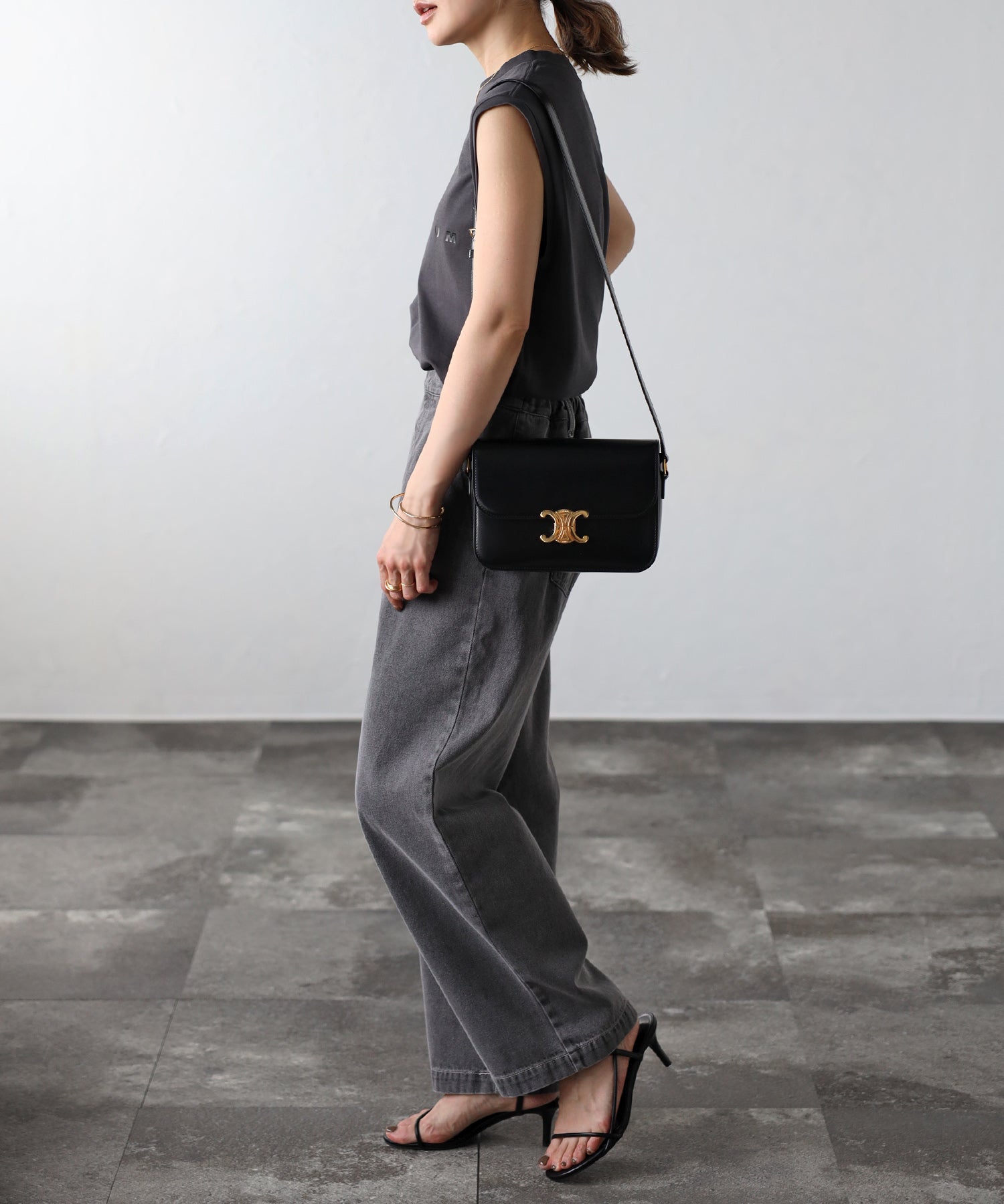 ボンジュールサガン BONJOUR SAGAN MORATORIUMコットンフレンチスリーブT (CHARCOAL-GRAY) CHARCOAL-GRAY