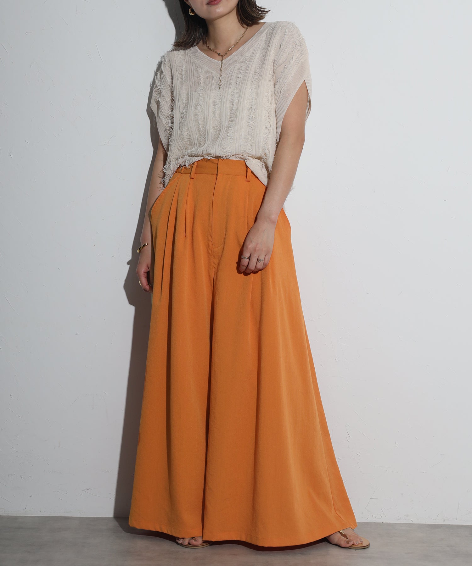 ボンジュールサガン BONJOUR SAGAN タックフレアワイドパンツ