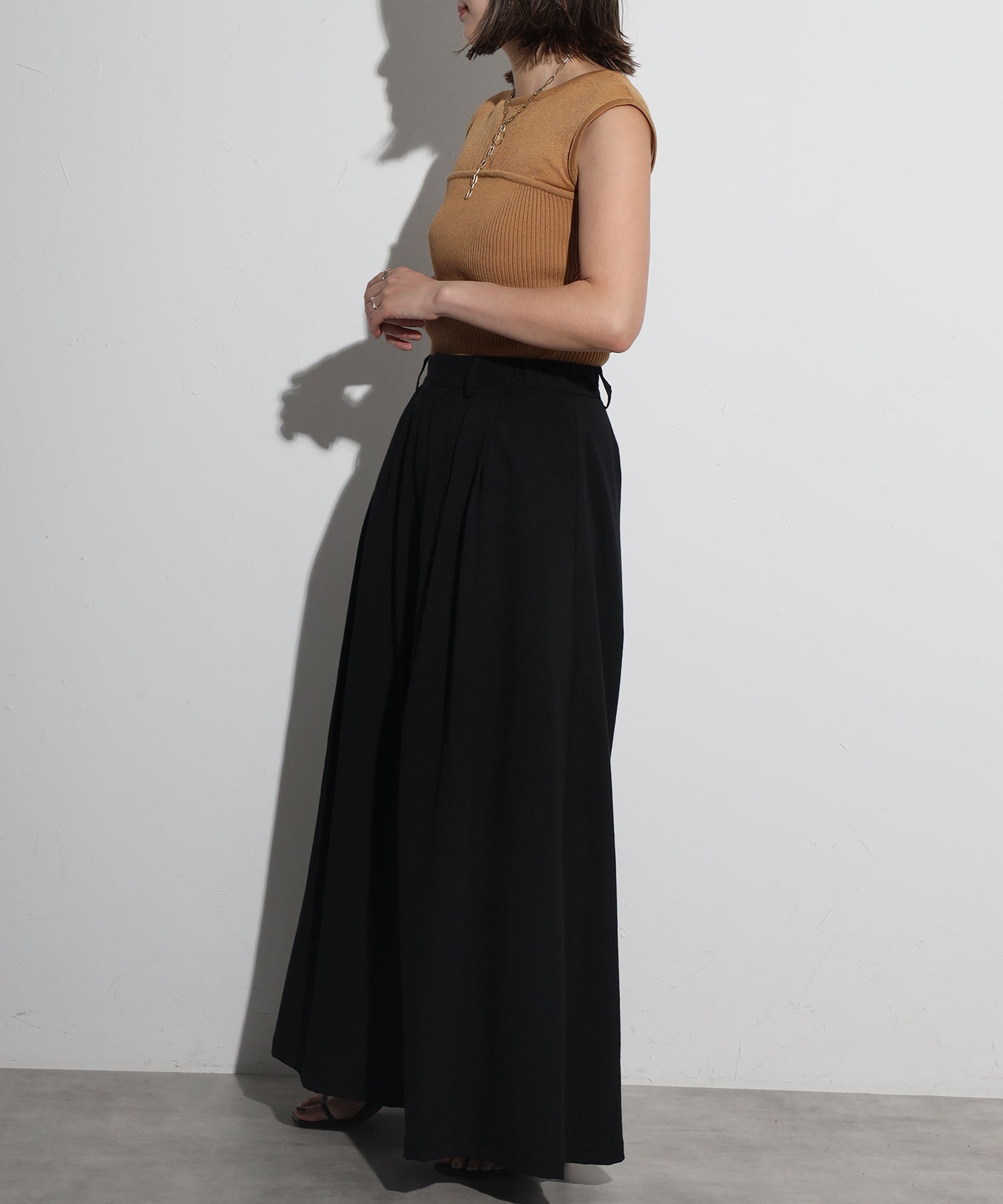 ボンジュールサガン BONJOUR SAGAN タックフレアワイドパンツ