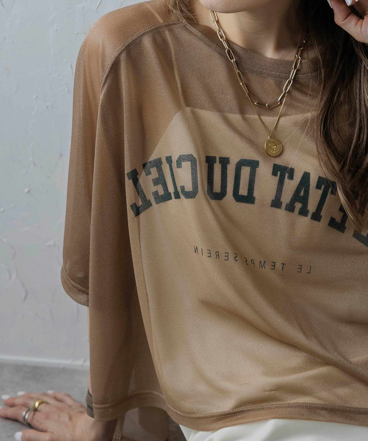 ボンジュールサガン BONJOUR SAGAN 反転ロゴシアーTシャツ