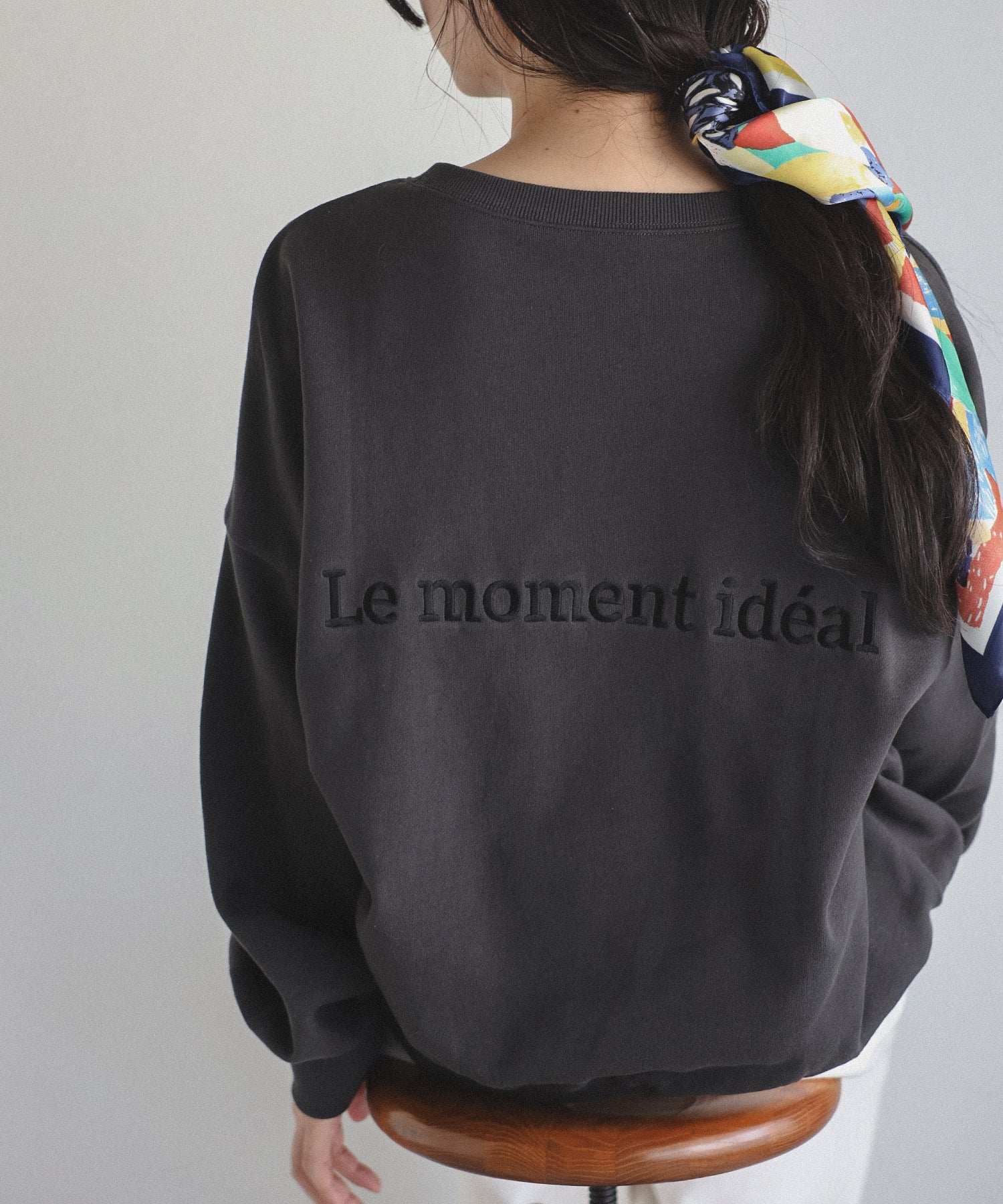 ボンジュールサガン BONJOUR SAGAN 前後刺繍スウェット