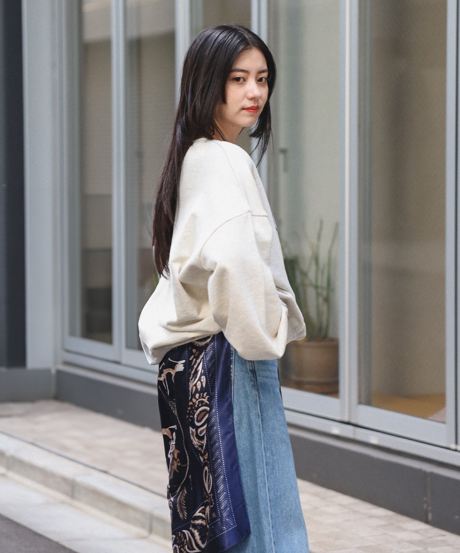 ボンジュールサガン BONJOUR SAGAN G NIALフロッキーロゴスウェット (OATMEAL) OATMEAL