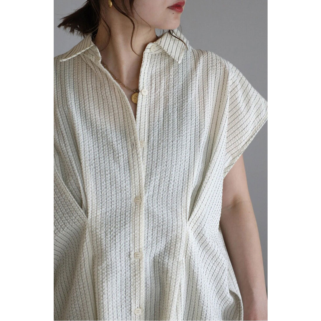 ボンジュールサガン BONJOUR SAGAN ウエストタックストライプフレンチスリーブシャツ (LIGHT-BLUE) LIGHT-BLUE