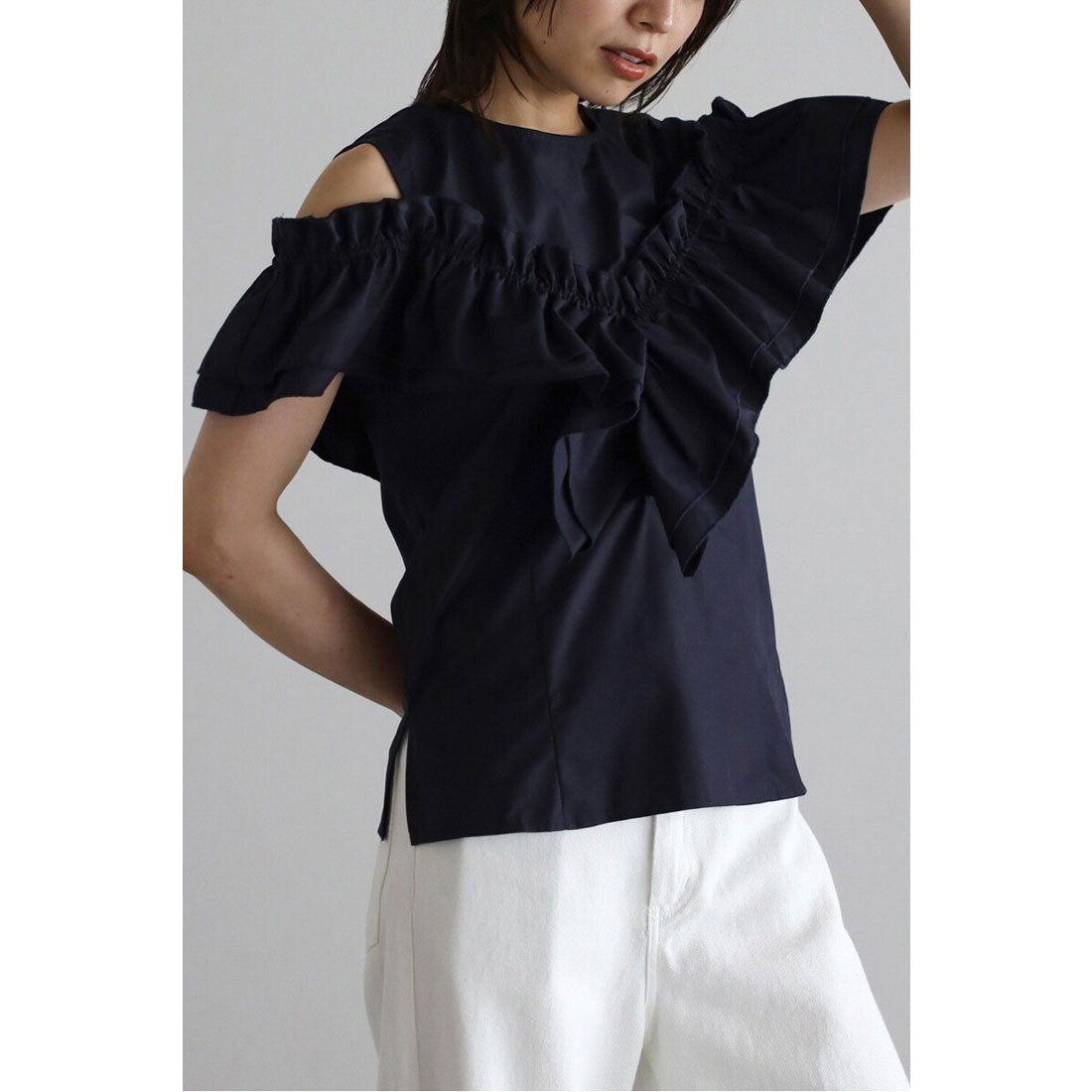 ボンジュールサガン BONJOUR SAGAN 2WAYフリルビスチェドッキングノースリブラウス (DARK-NAVY) DARK-NAVY