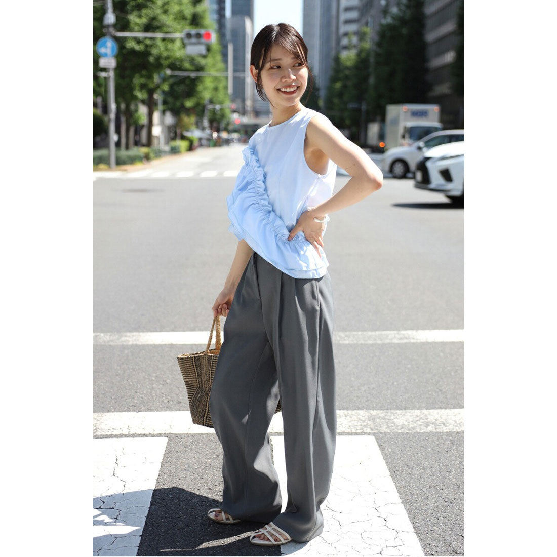 ボンジュールサガン BONJOUR SAGAN 2WAYフリルビスチェドッキングノースリブラウス (DARK-NAVY) DARK-NAVY