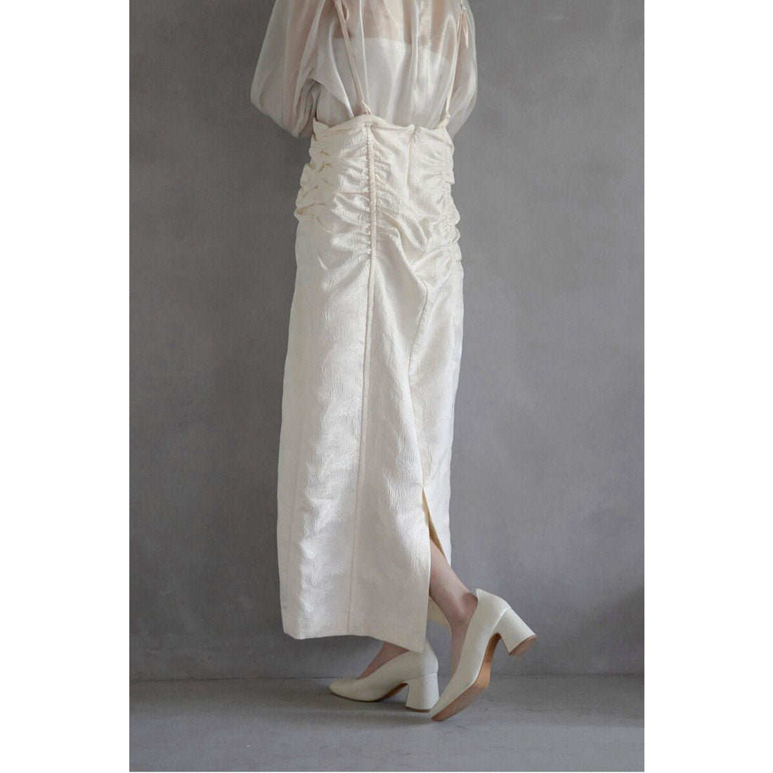 ボンジュールサガン BONJOUR SAGAN 【オケージョン】 jacquard shirring suspender skirt / ジャガードシャーリングサスペンダースカート (GRAY) GRAY