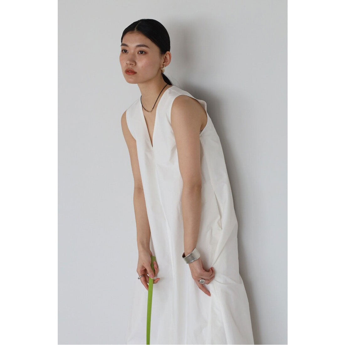 ボンジュールサガン BONJOUR SAGAN V neck volume flare one piece / Vネックボリュームフレアワンピース (OFF-WHITE) OFF-WHITE