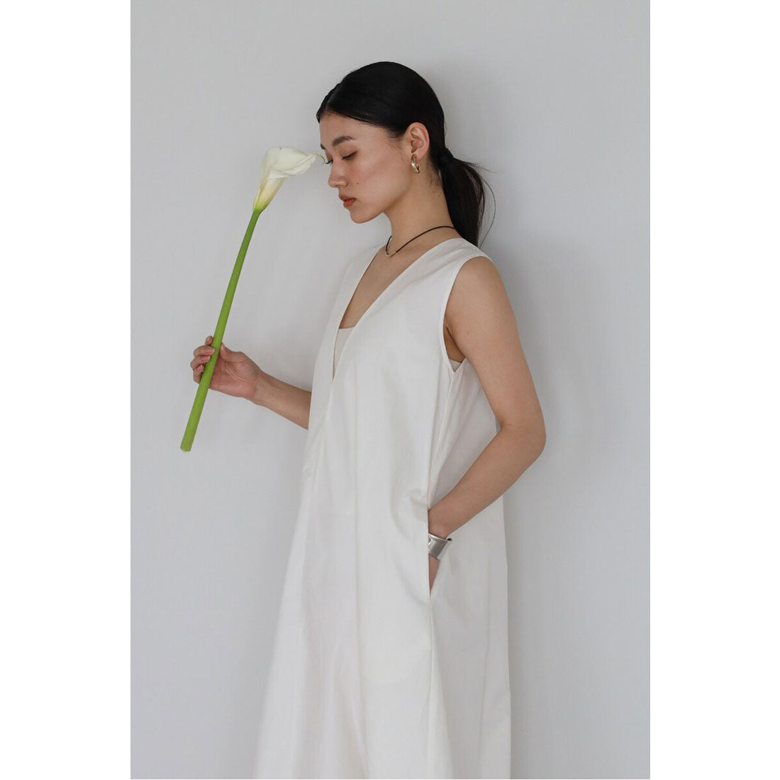 ボンジュールサガン BONJOUR SAGAN V neck volume flare one piece / Vネックボリュームフレアワンピース (OFF-WHITE) OFF-WHITE