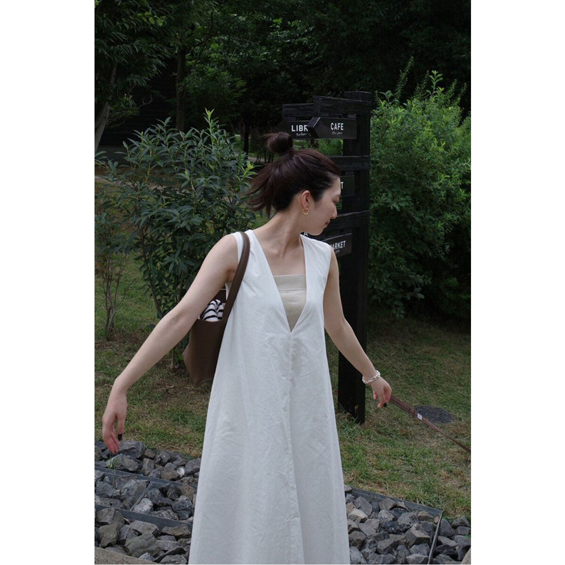 ボンジュールサガン BONJOUR SAGAN V neck volume flare one piece / Vネックボリュームフレアワンピース (OFF-WHITE) OFF-WHITE