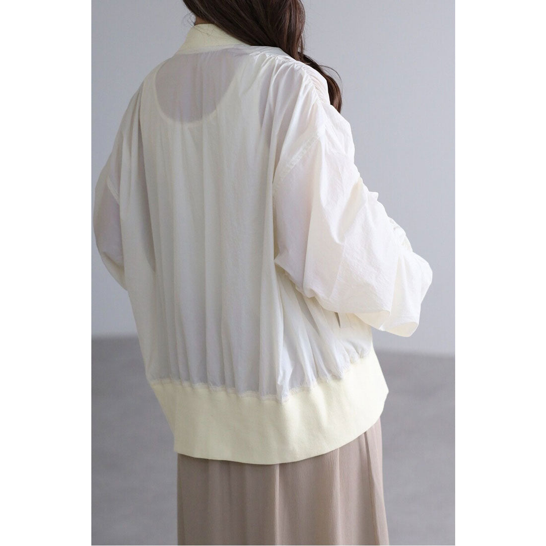 ボンジュールサガン BONJOUR SAGAN 【撥水・UVカット】ギャザースリーブシアーブルゾン (IVORY) IVORY