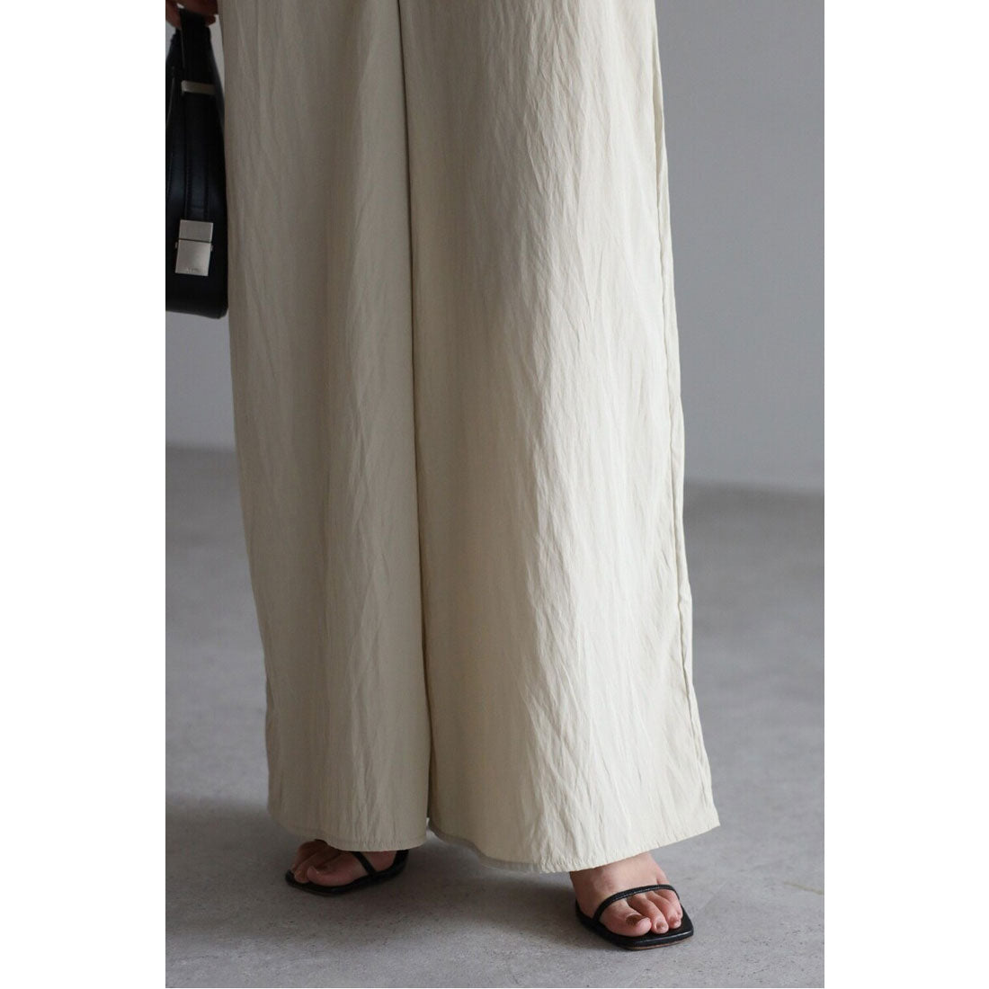 ボンジュールサガン BONJOUR SAGAN 襟付きハーフスリーブジャンプスーツ (ECRU) ECRU