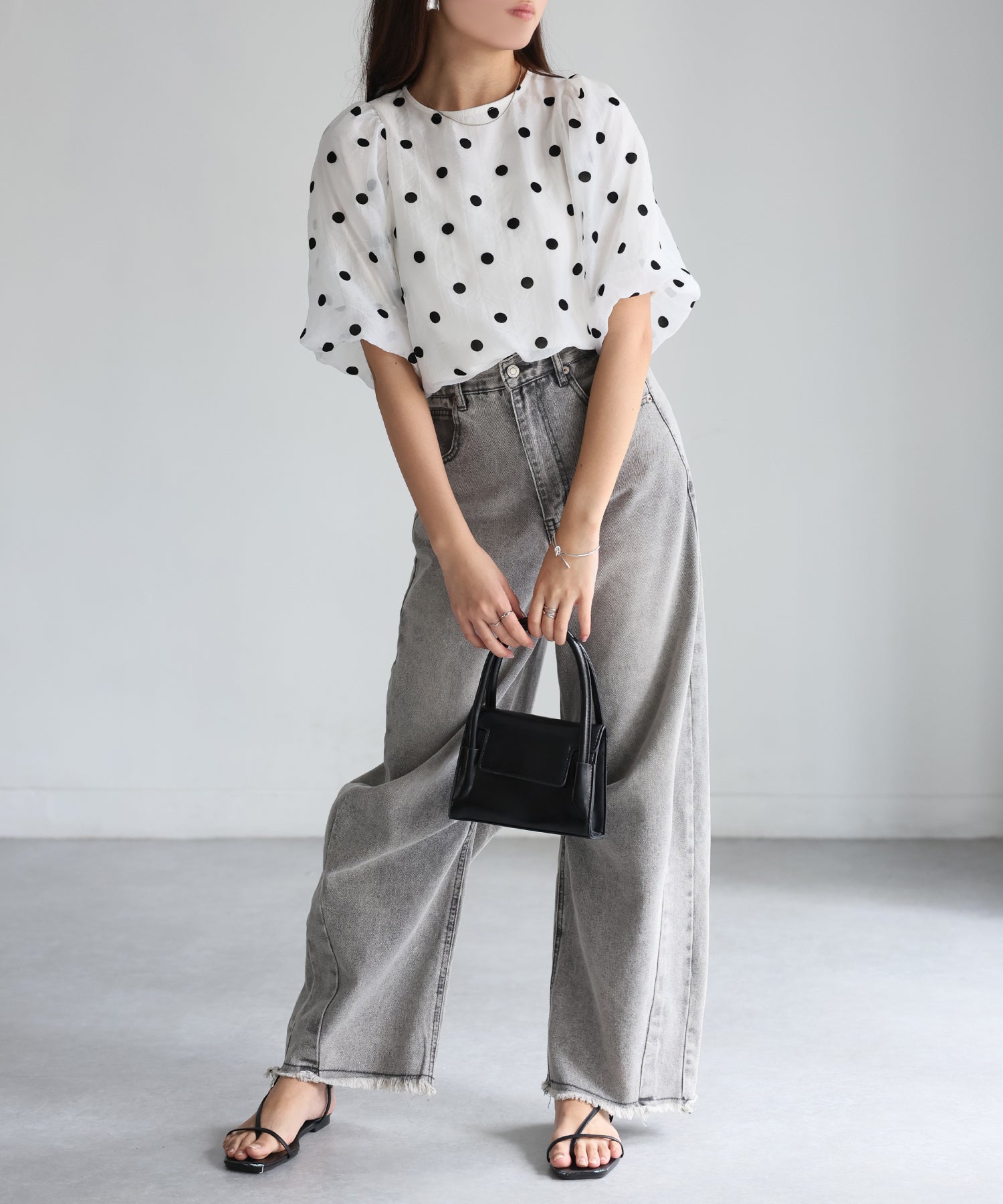 リベリー Riberry オーガンジー半袖ブラウス【フロッキードット/無地】 (ホワイト×ブラック) ホワイト×ブラック