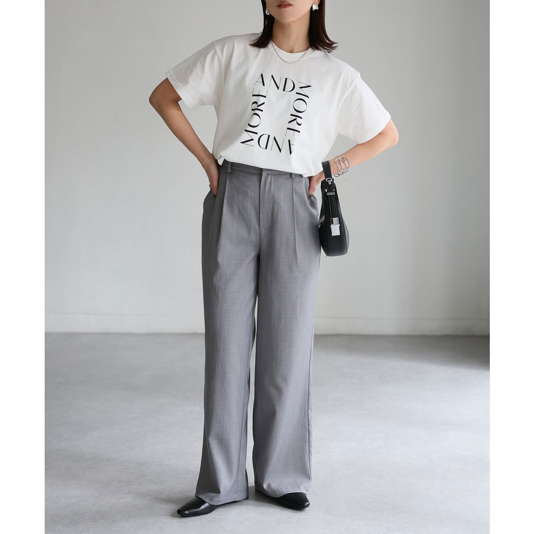 リベリー Riberry スクエアロゴプリント半袖Tシャツ (ホワイト×ブラック) ホワイト×ブラック