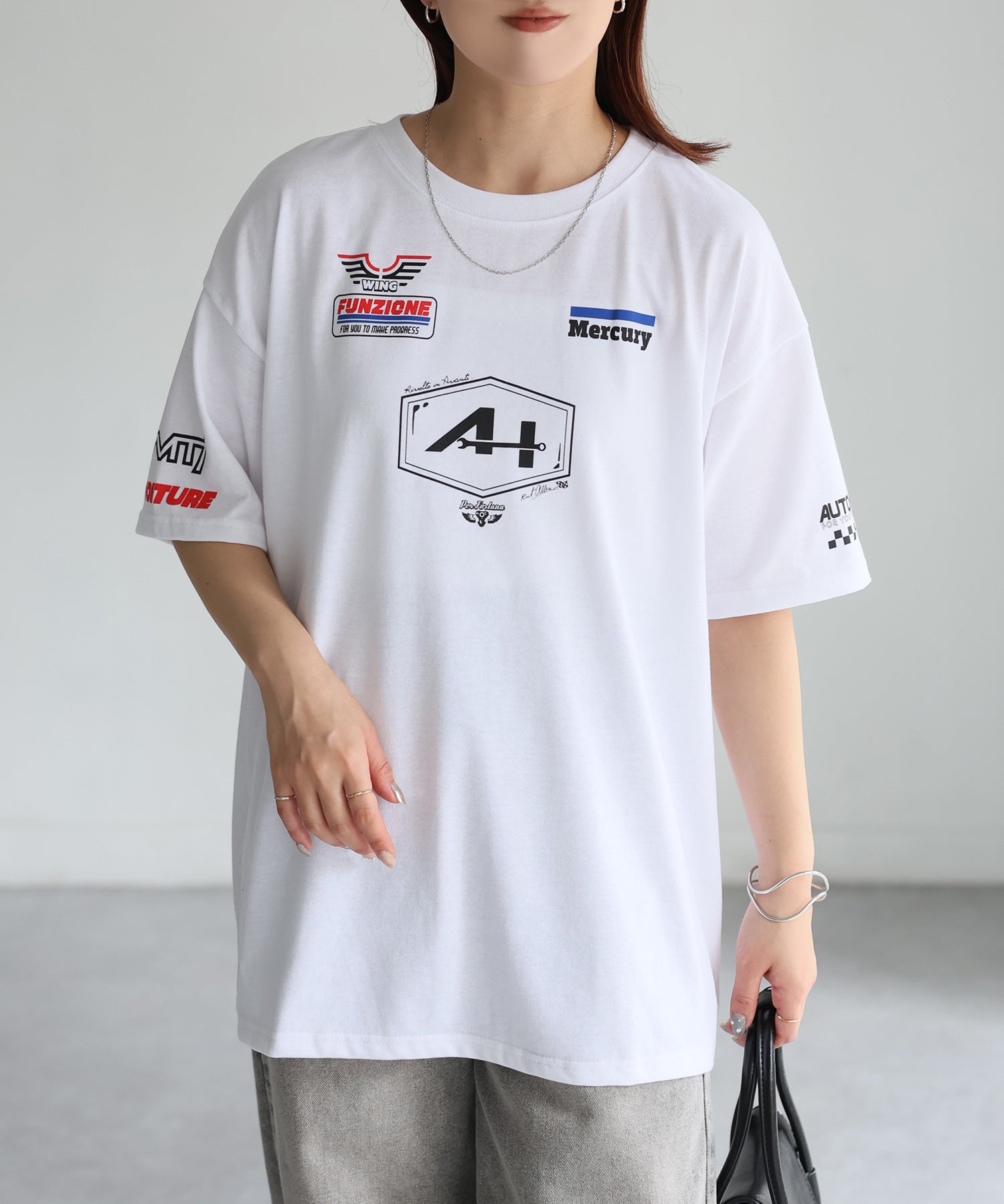 リベリー Riberry スポーティーミックスロゴデザインTシャツ (オフホワイト) オフホワイト