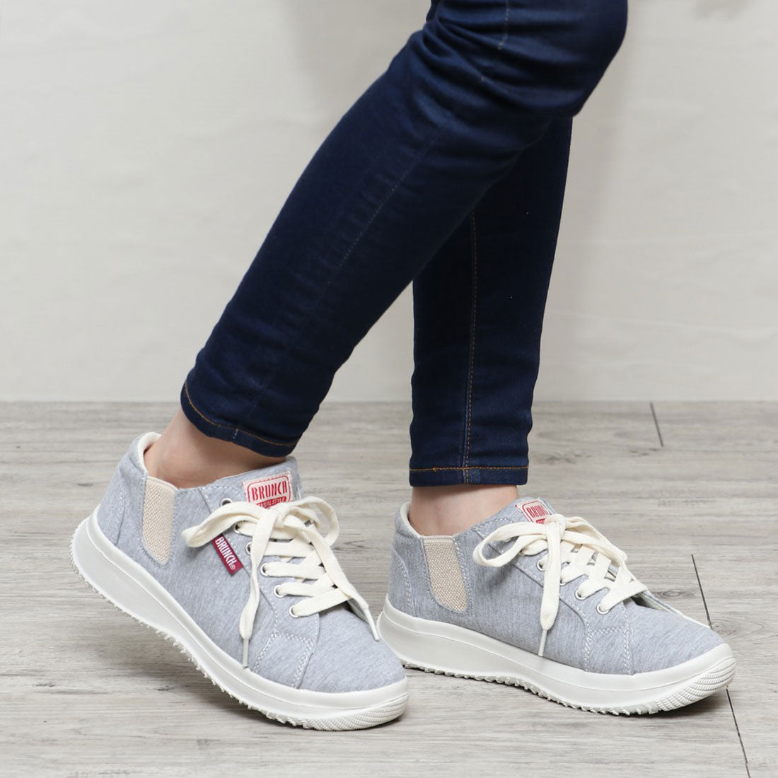 ブランチ BRUNCH 軽量ミドルカットスニーカー BR-181