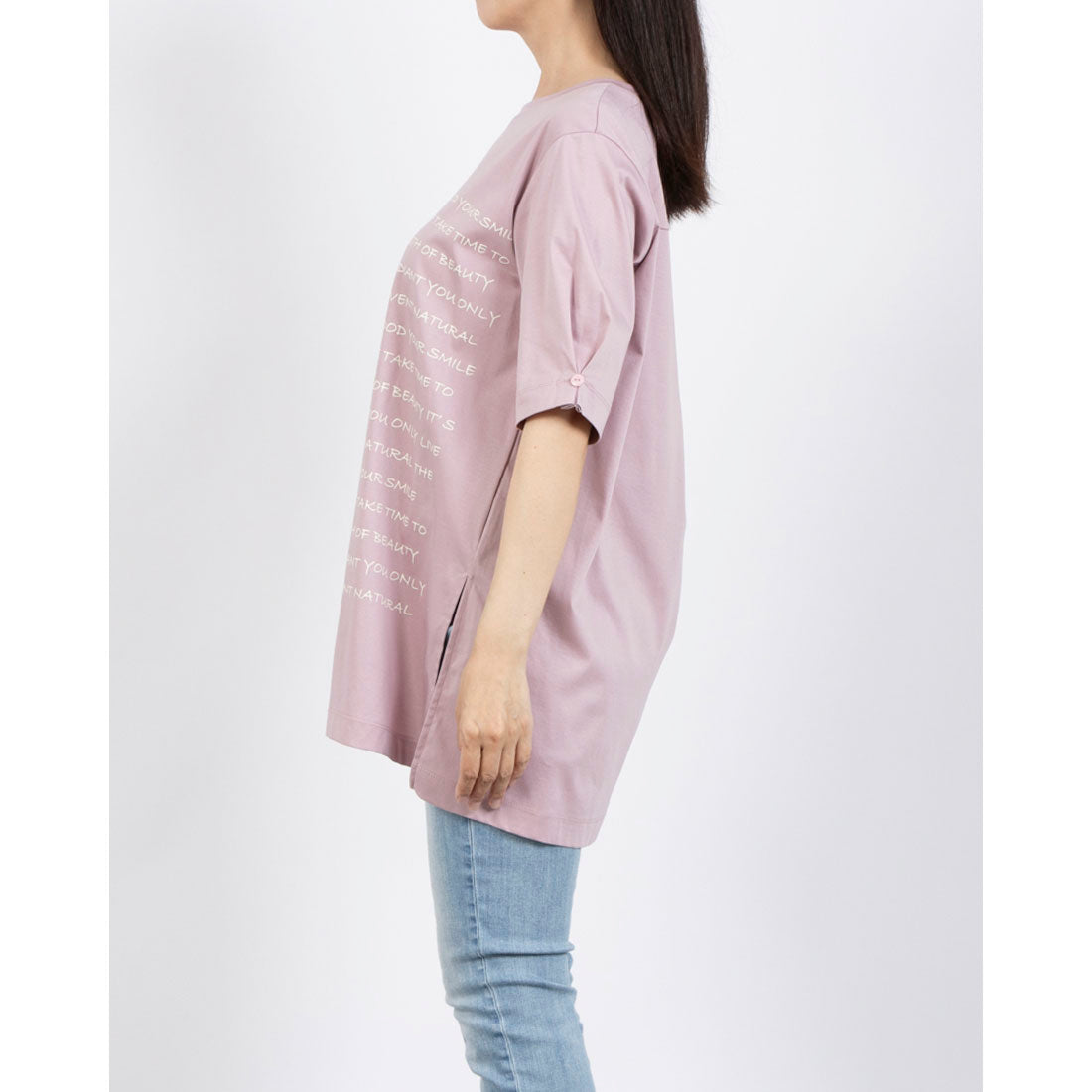 ブローディア BRODIAEA 英文プリント半袖チュニック (ブラック) ブラック