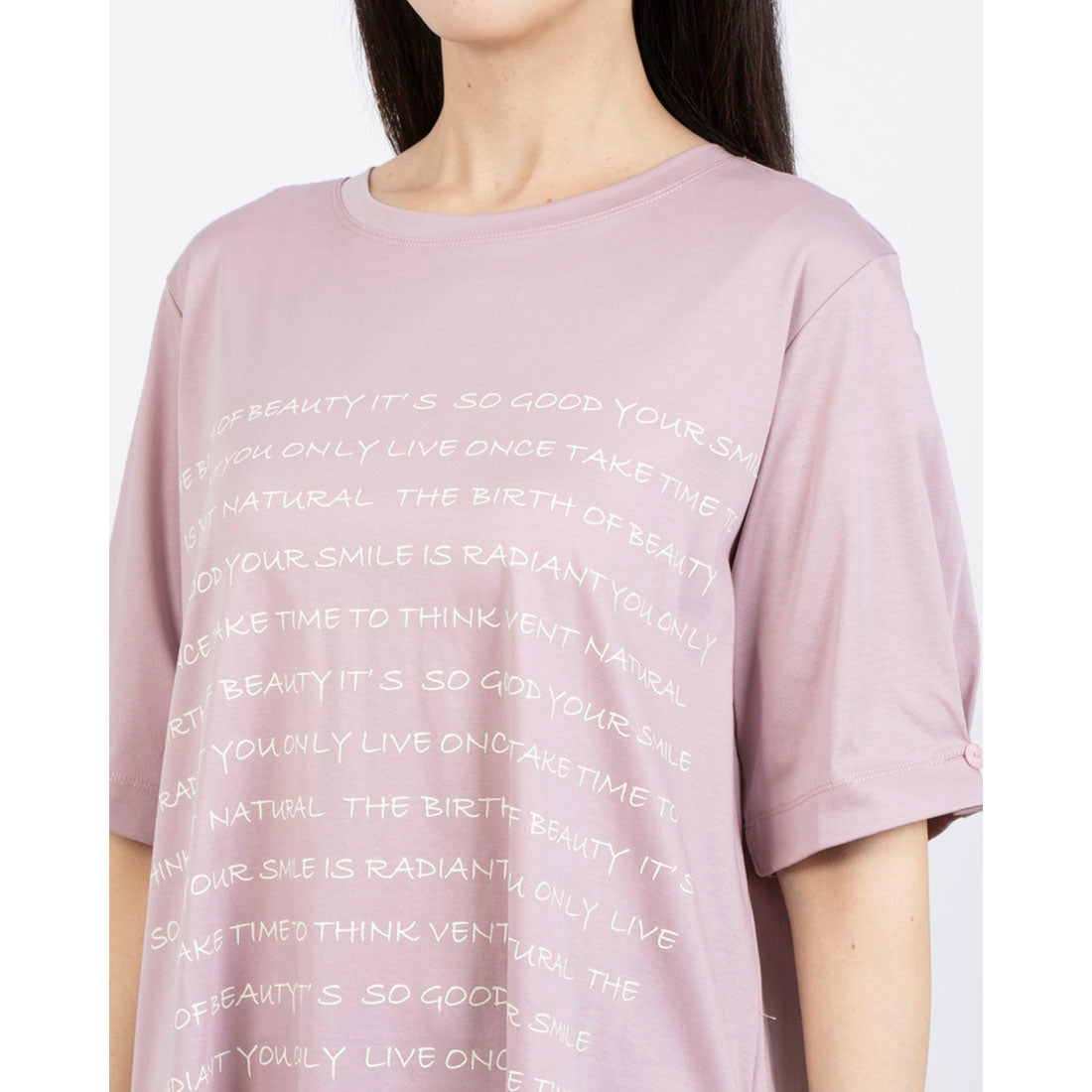 ブローディア BRODIAEA 英文プリント半袖チュニック (ブラック) ブラック